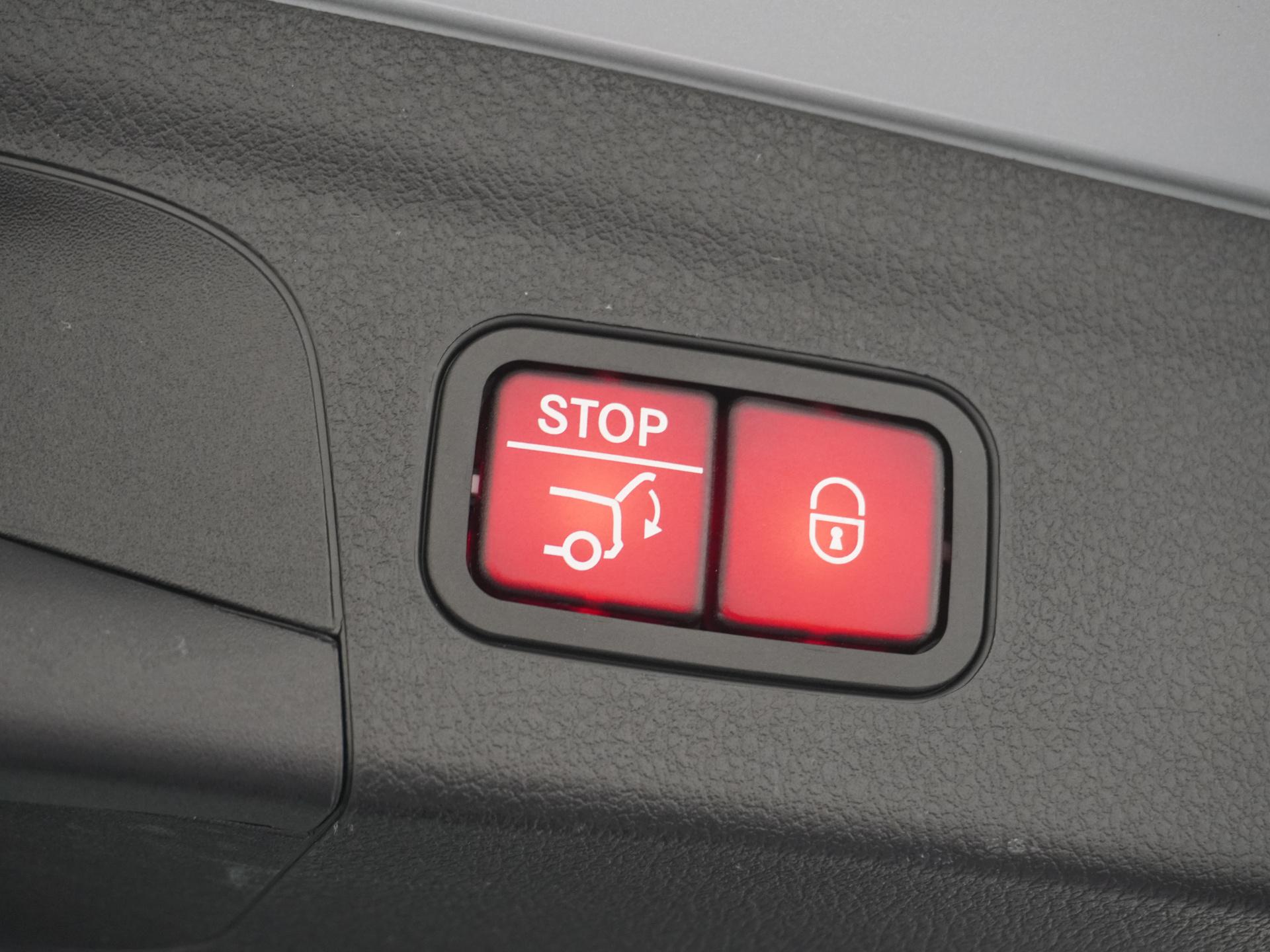 Mercedes-Benz GLE 300 d 4MATIC AMG Premium Plus 15