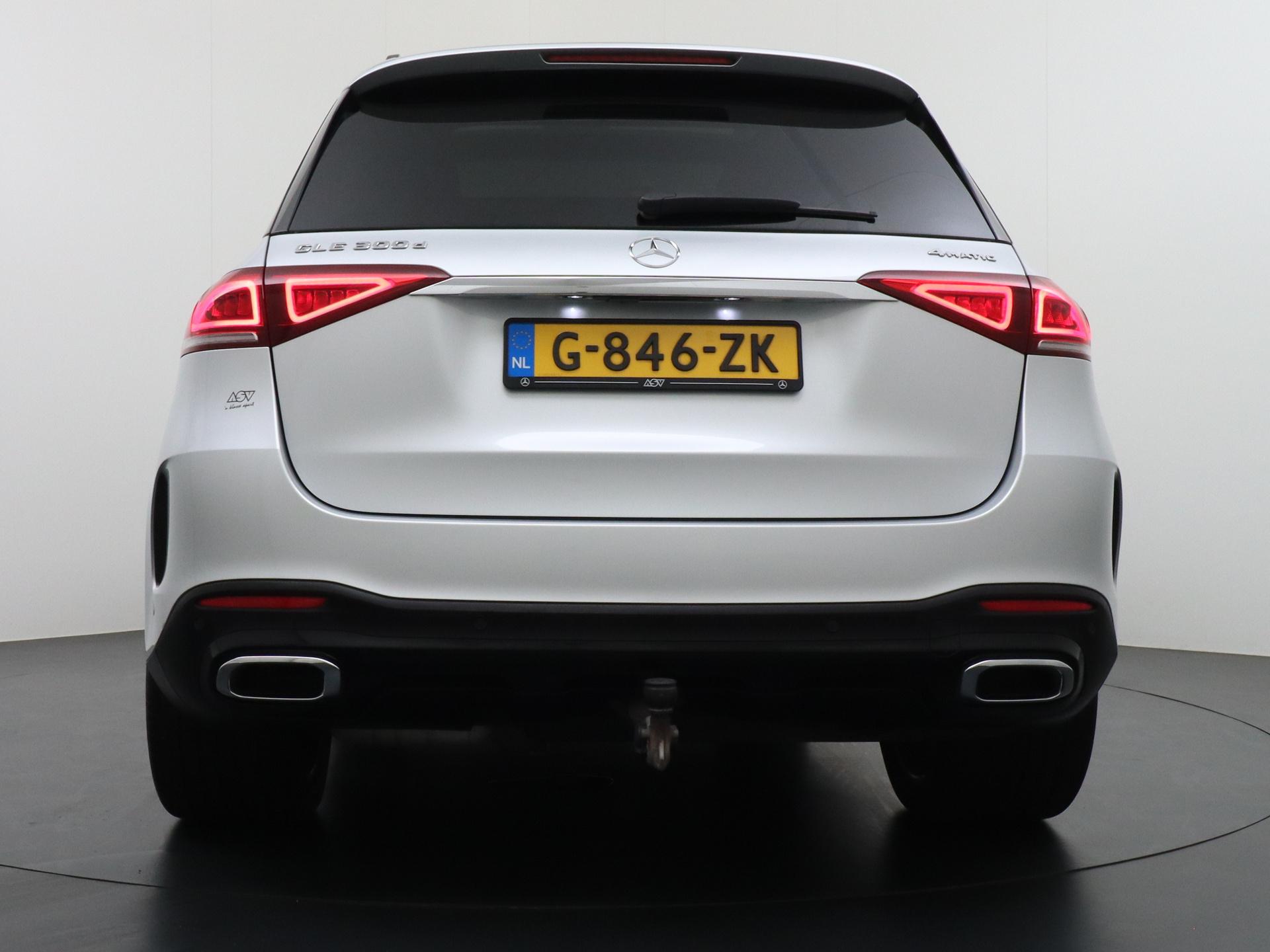 Mercedes-Benz GLE 300 d 4MATIC AMG Premium Plus 3