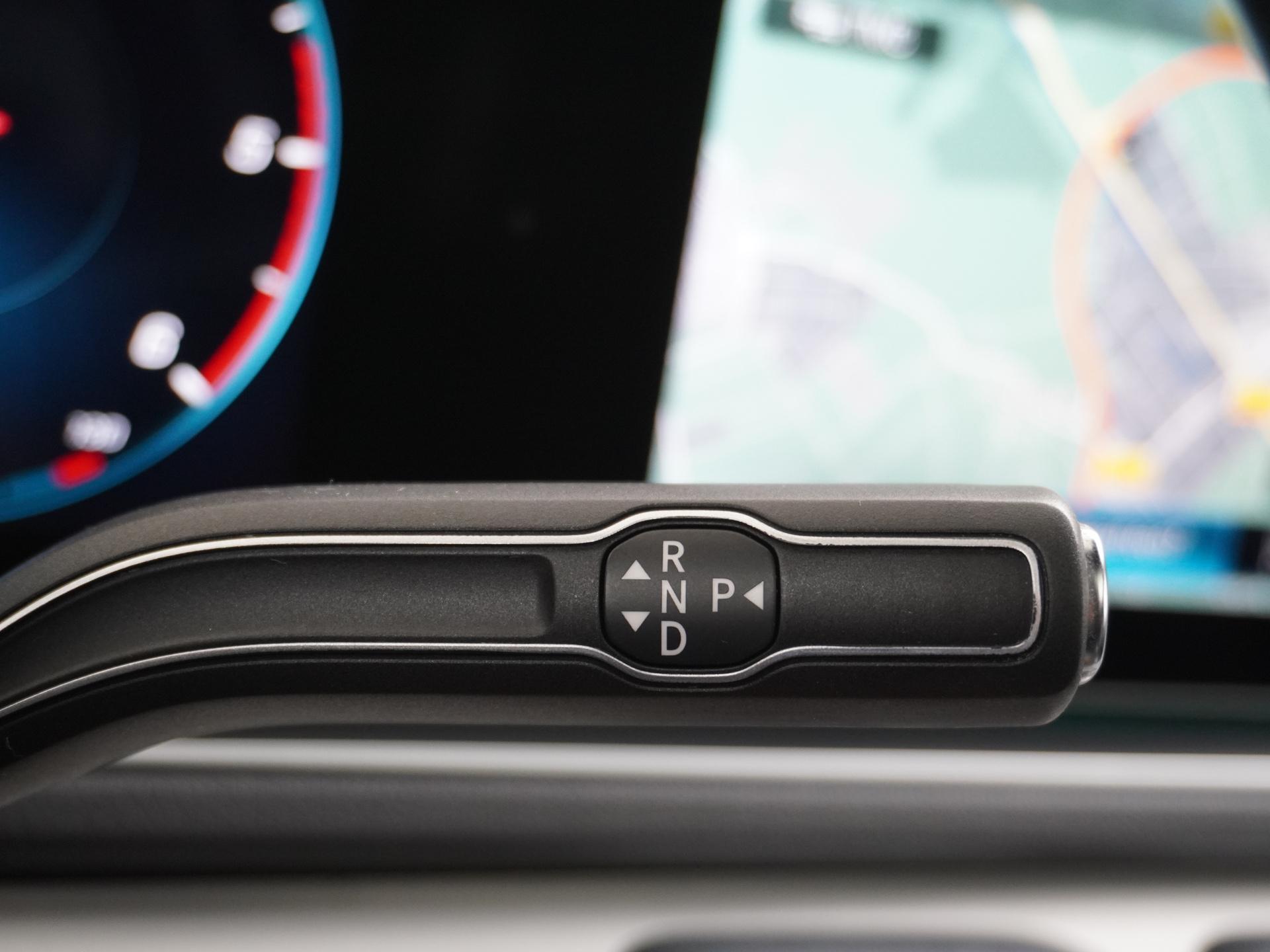 Mercedes-Benz GLE 300 d 4MATIC AMG Premium Plus 31