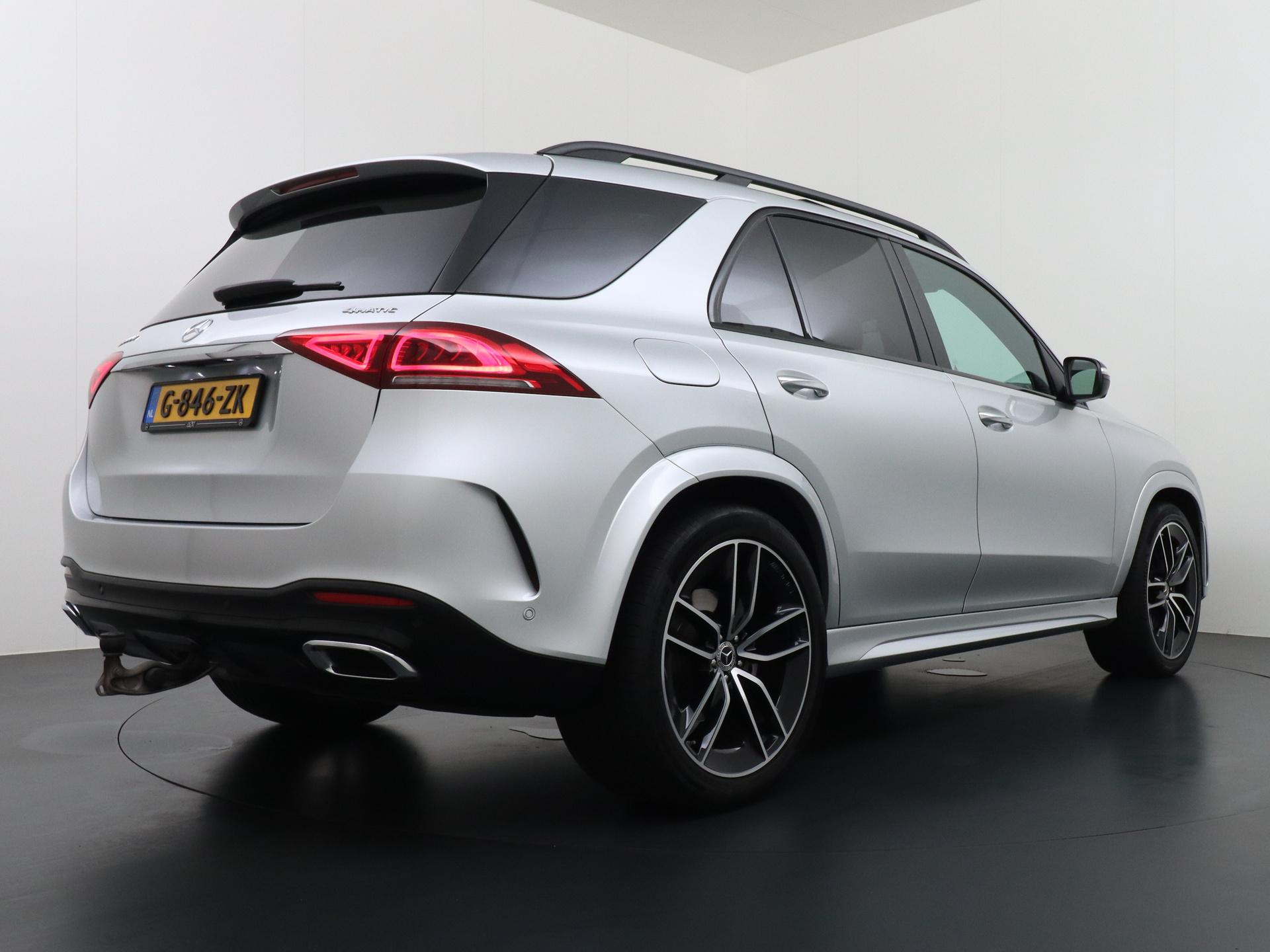 Mercedes-Benz GLE 300 d 4MATIC AMG Premium Plus 4