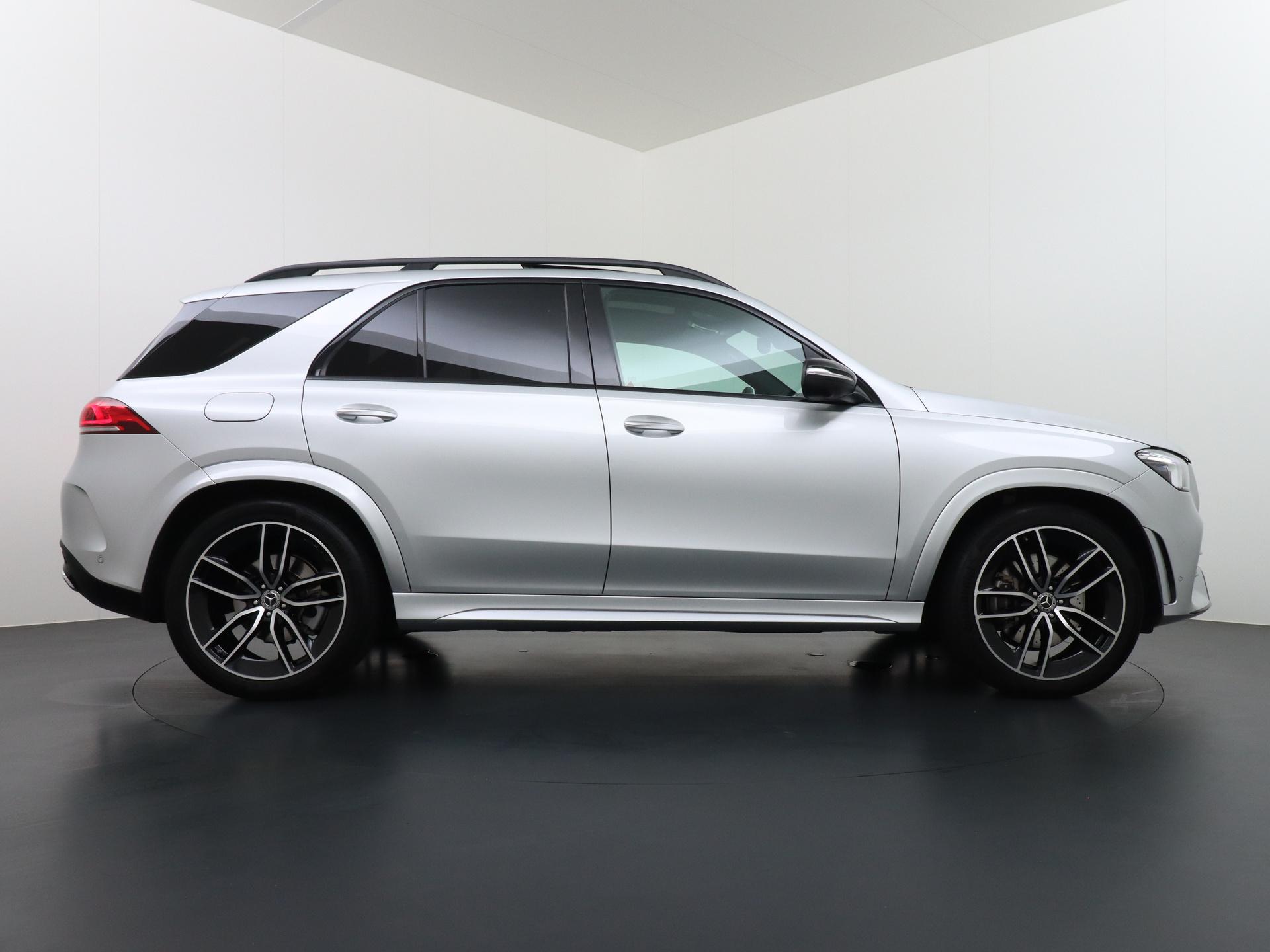 Mercedes-Benz GLE 300 d 4MATIC AMG Premium Plus 5