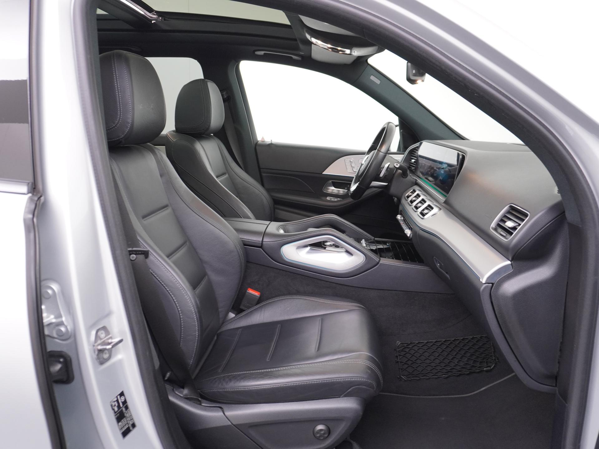 Mercedes-Benz GLE 300 d 4MATIC AMG Premium Plus 56