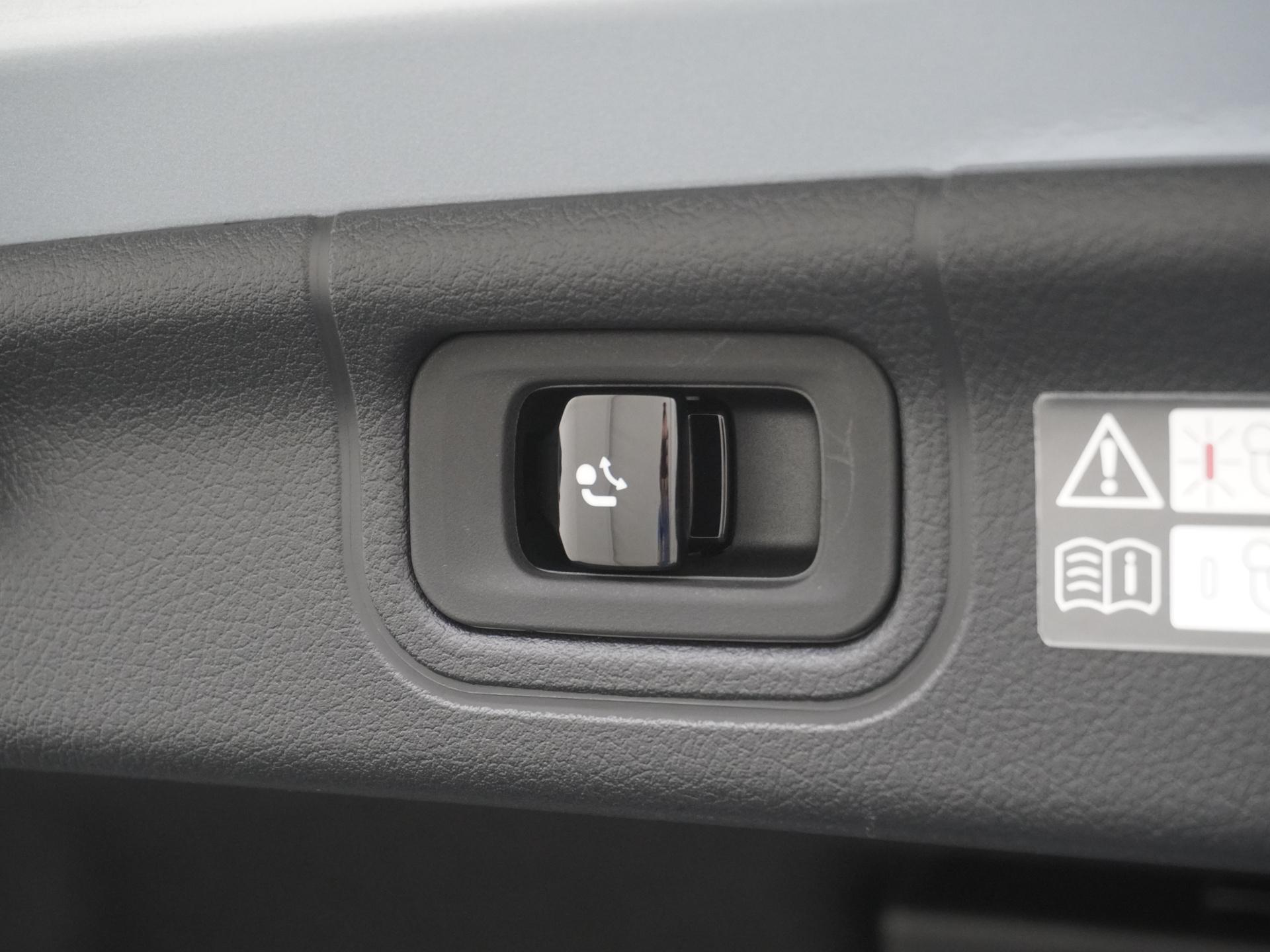 Mercedes-Benz C-Klasse 200 AMG Launch Edition 17