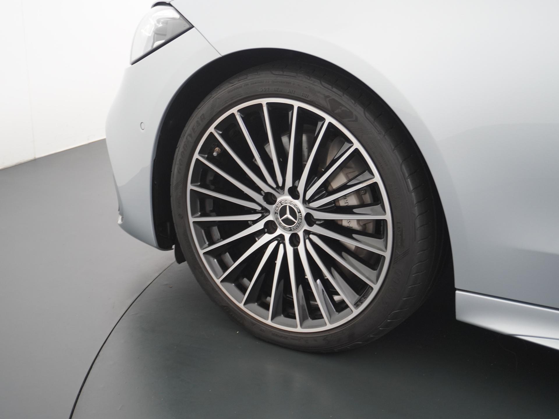 Mercedes-Benz C-Klasse 200 AMG Launch Edition 18