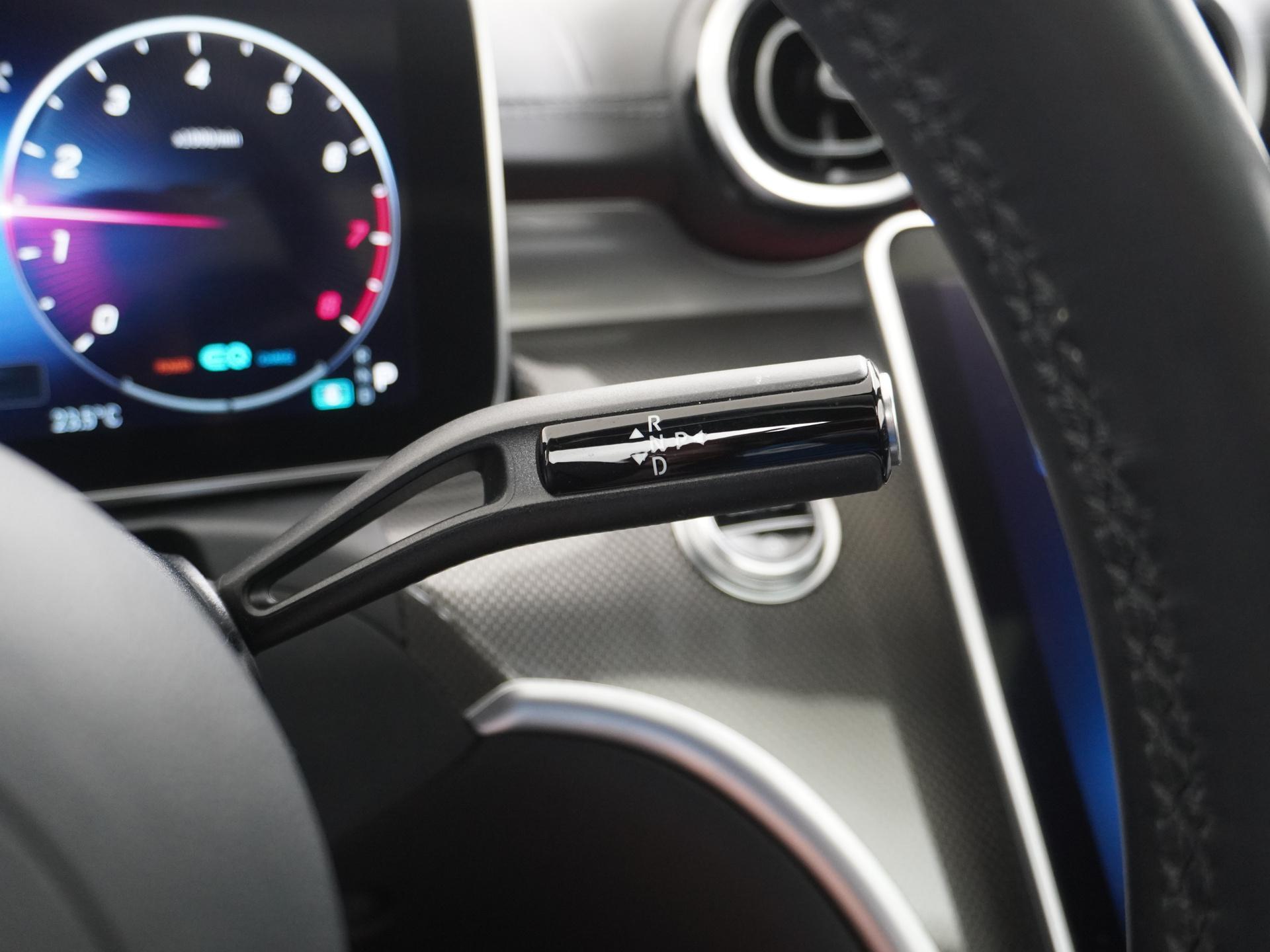 Mercedes-Benz C-Klasse 200 AMG Launch Edition 32