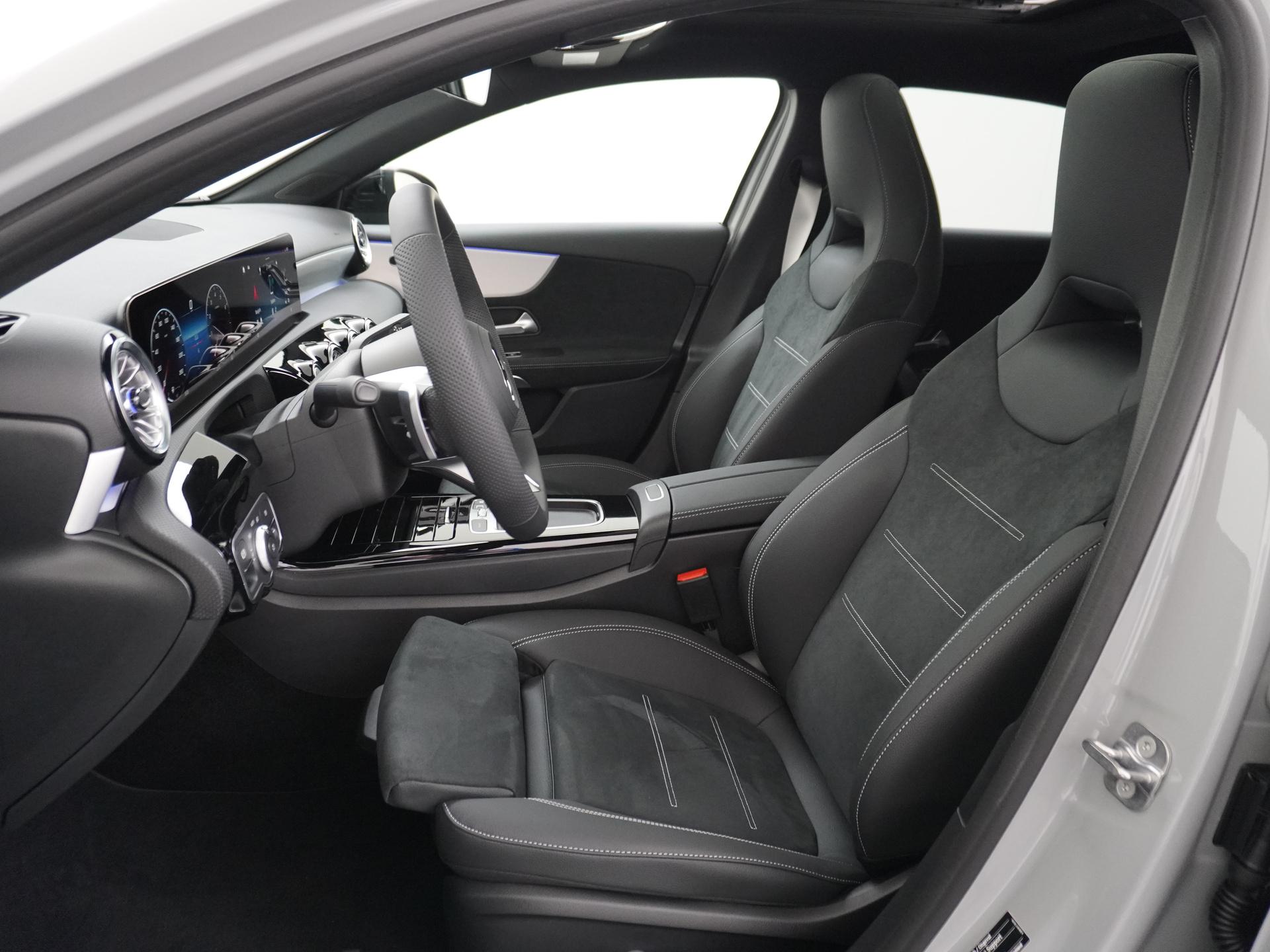 Mercedes-Benz A-Klasse 180 Business Solution AMG 18