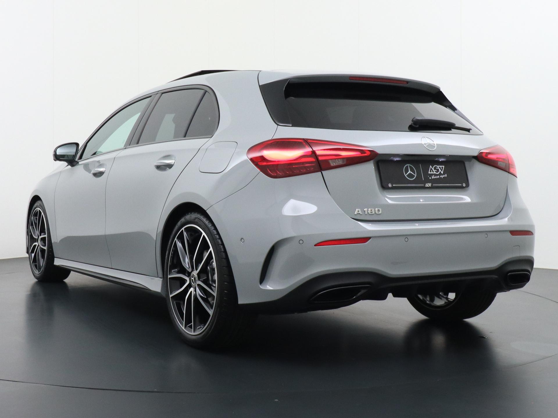 Mercedes-Benz A-Klasse 180 Business Solution AMG 2