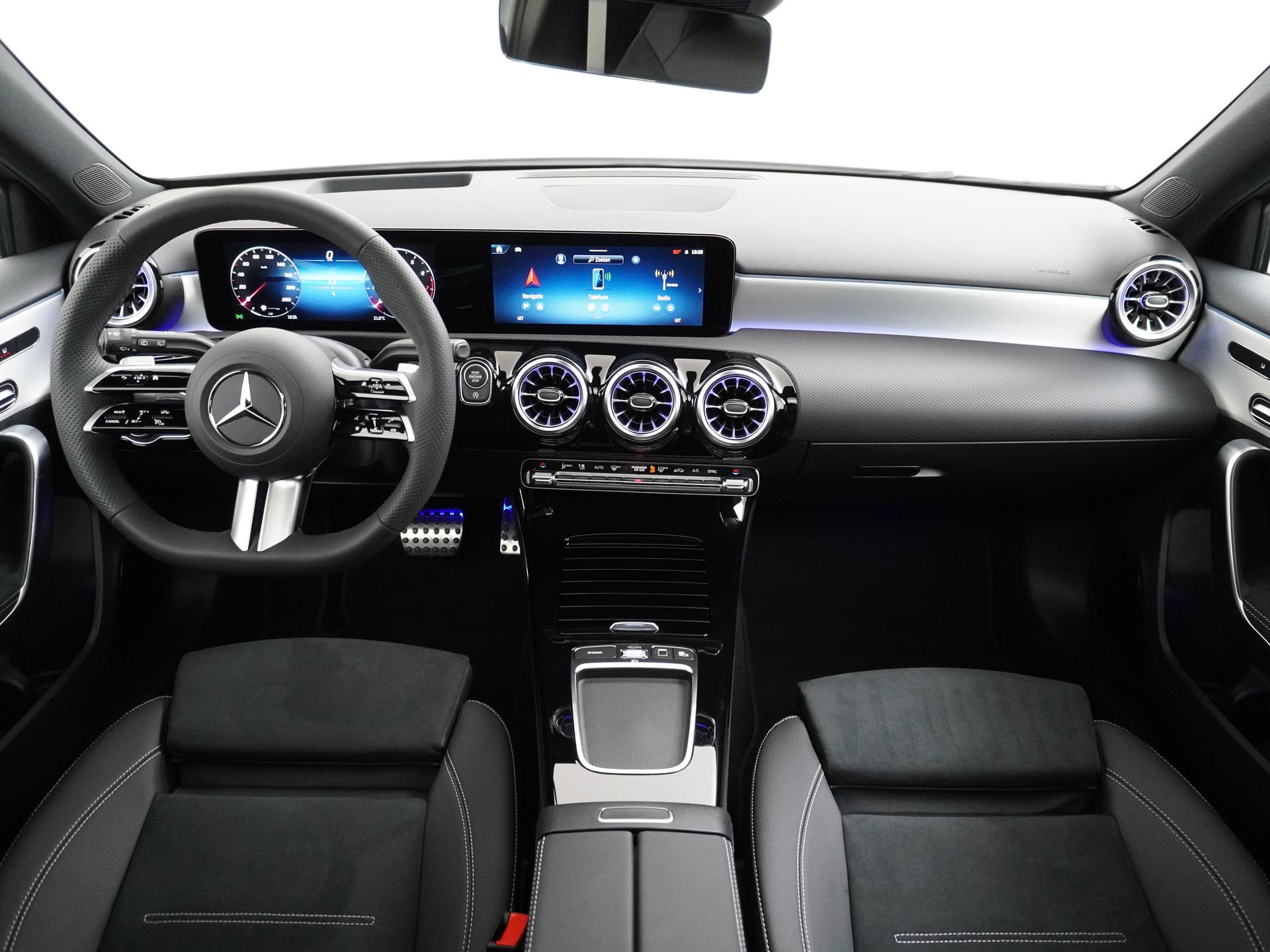 Mercedes-Benz A-Klasse 180 Business Solution AMG 24