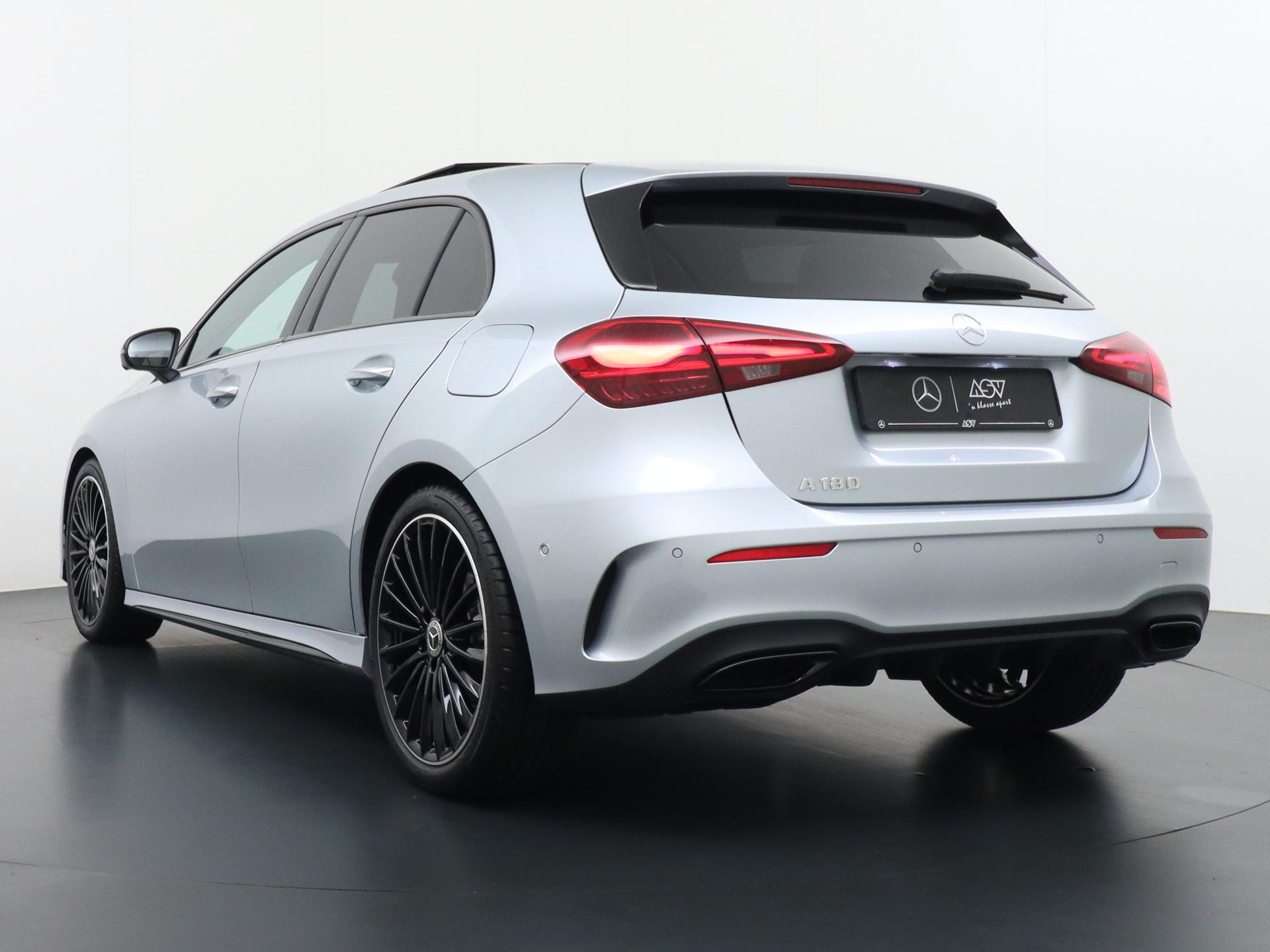 Mercedes-Benz A-Klasse 180 Business Solution AMG 2