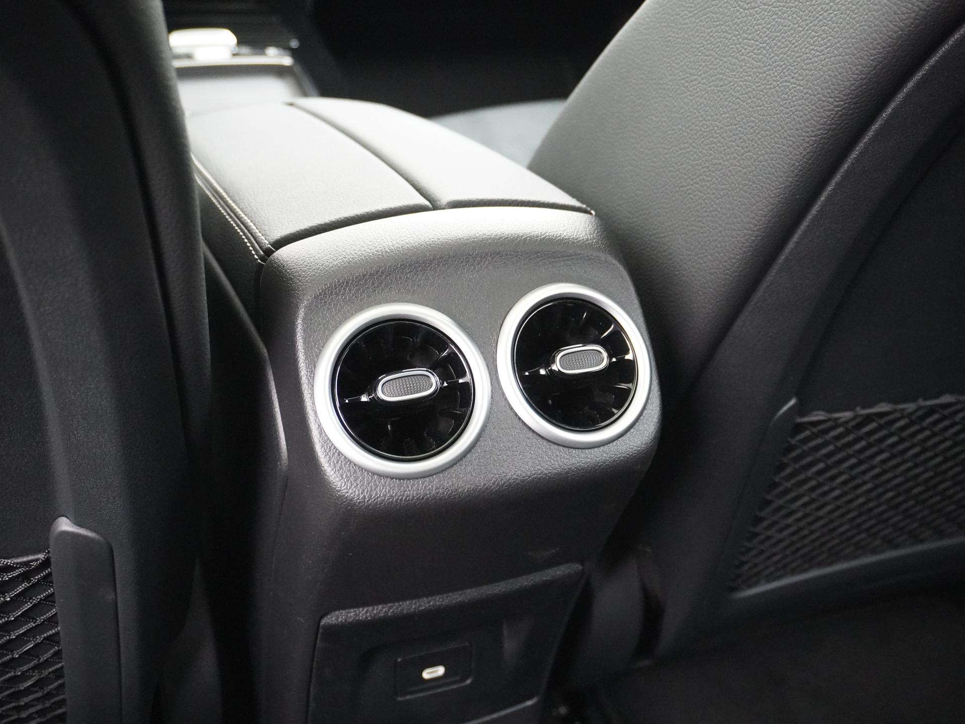 Mercedes-Benz A-Klasse 180 Business Solution AMG 23