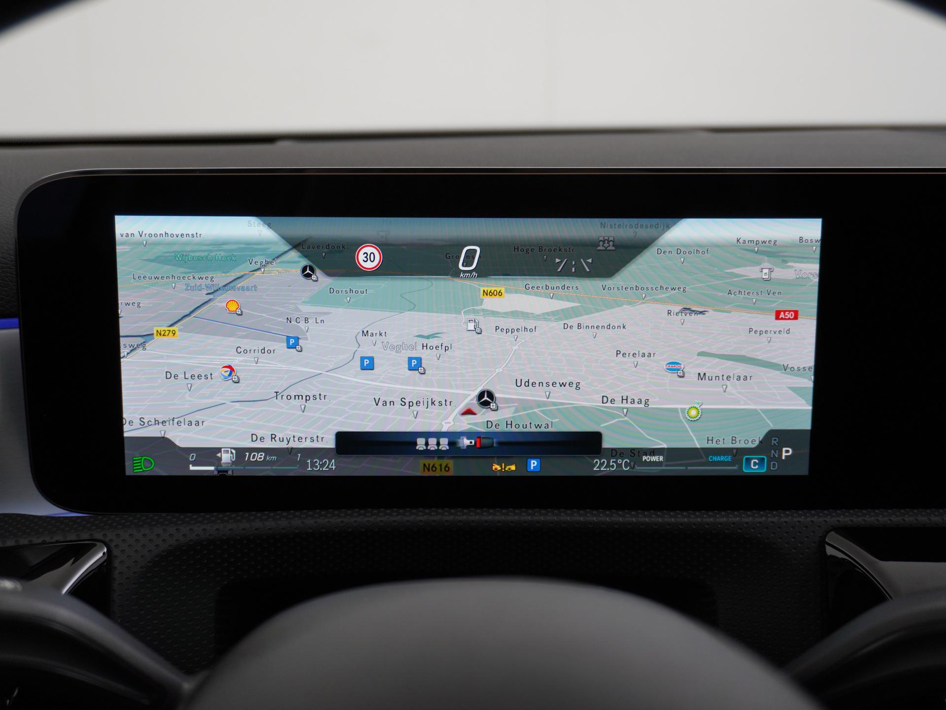 Mercedes-Benz A-Klasse 180 Business Solution AMG 33