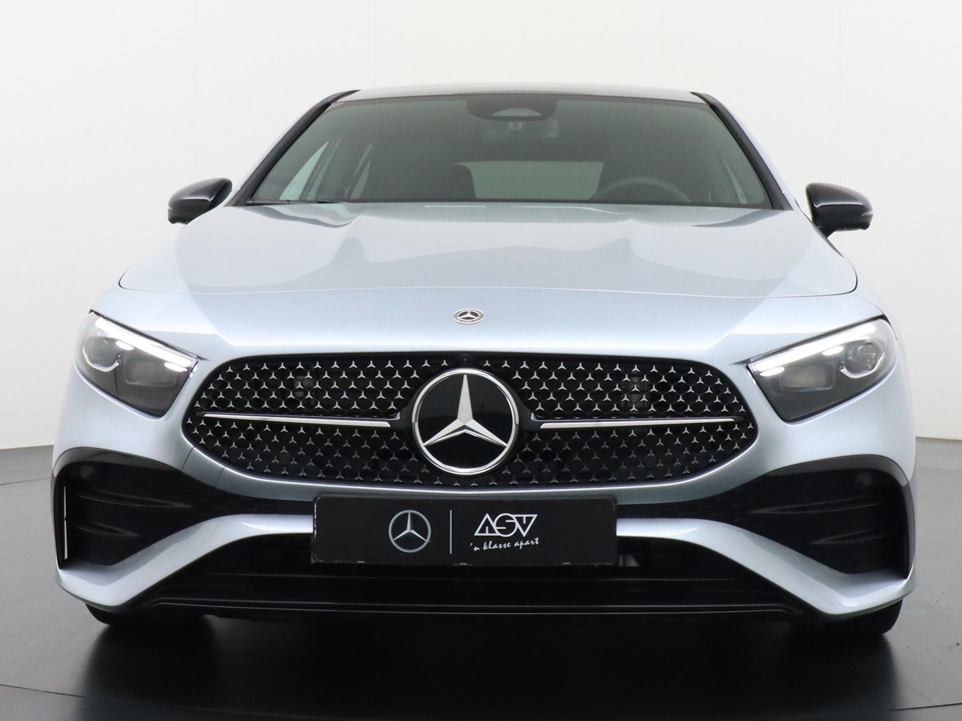 Mercedes-Benz A-Klasse 180 Business Solution AMG 7