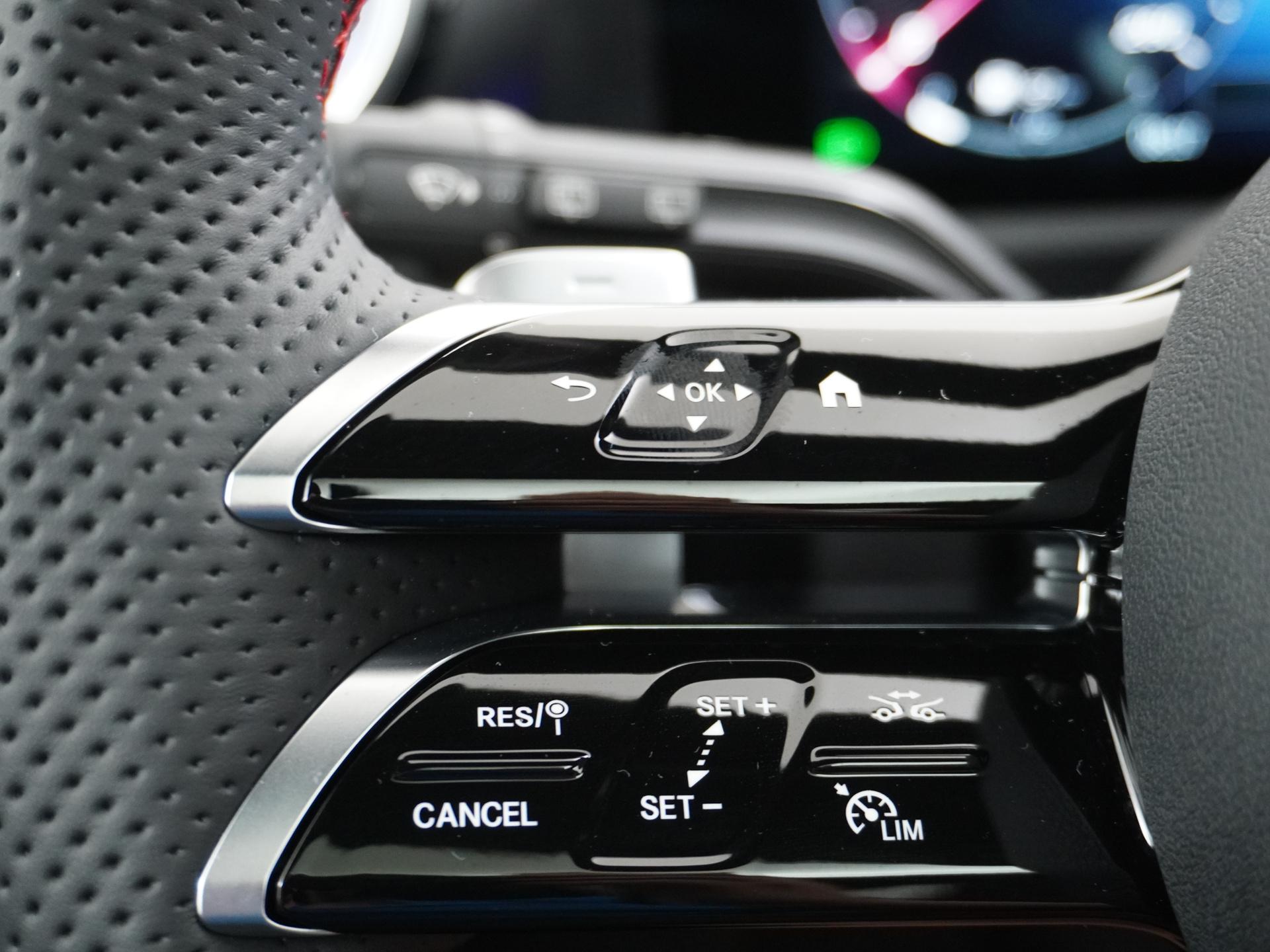 Mercedes-Benz A-Klasse 250 e Business Solution AMG 29