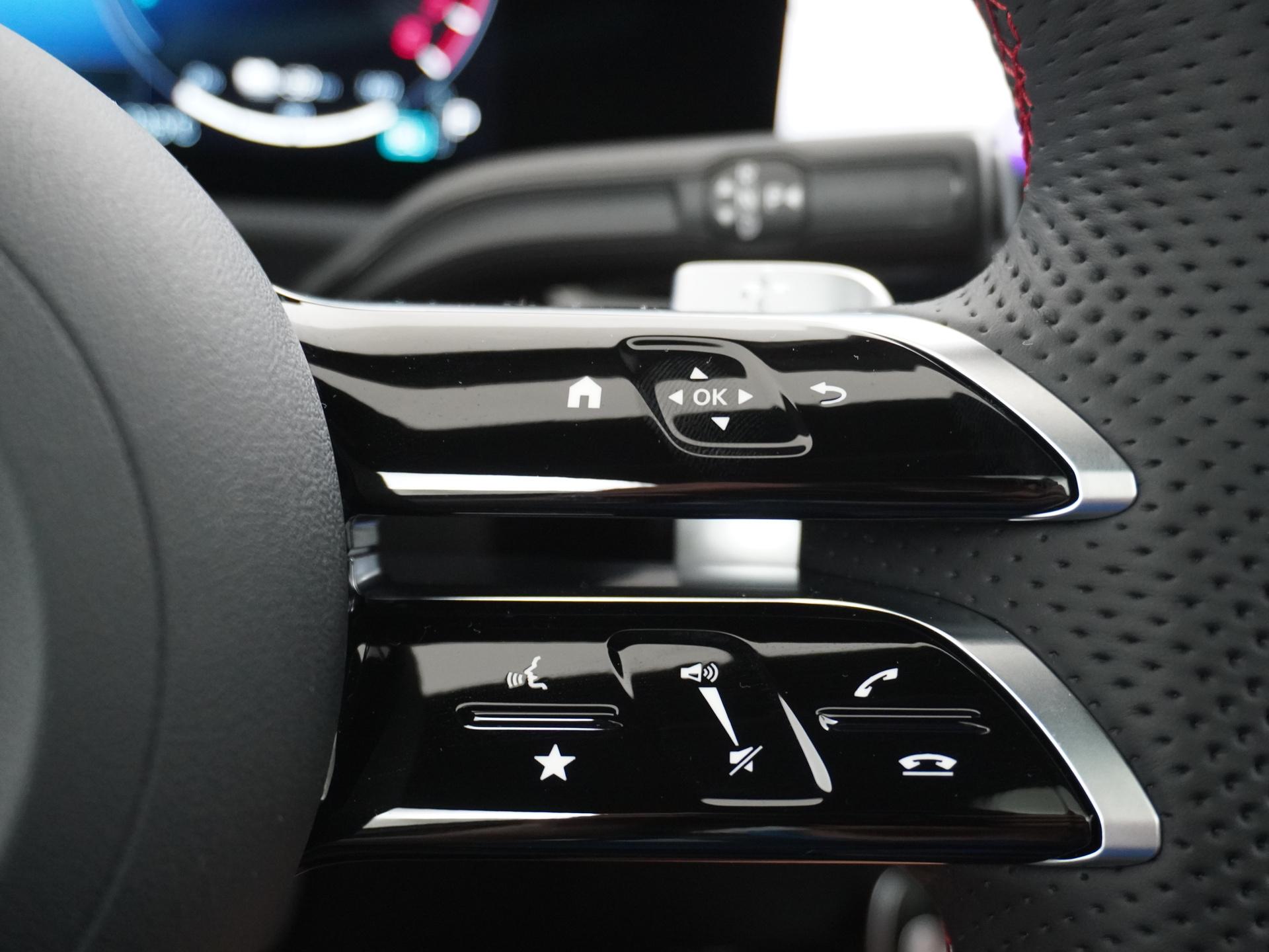 Mercedes-Benz A-Klasse 250 e Business Solution AMG 30