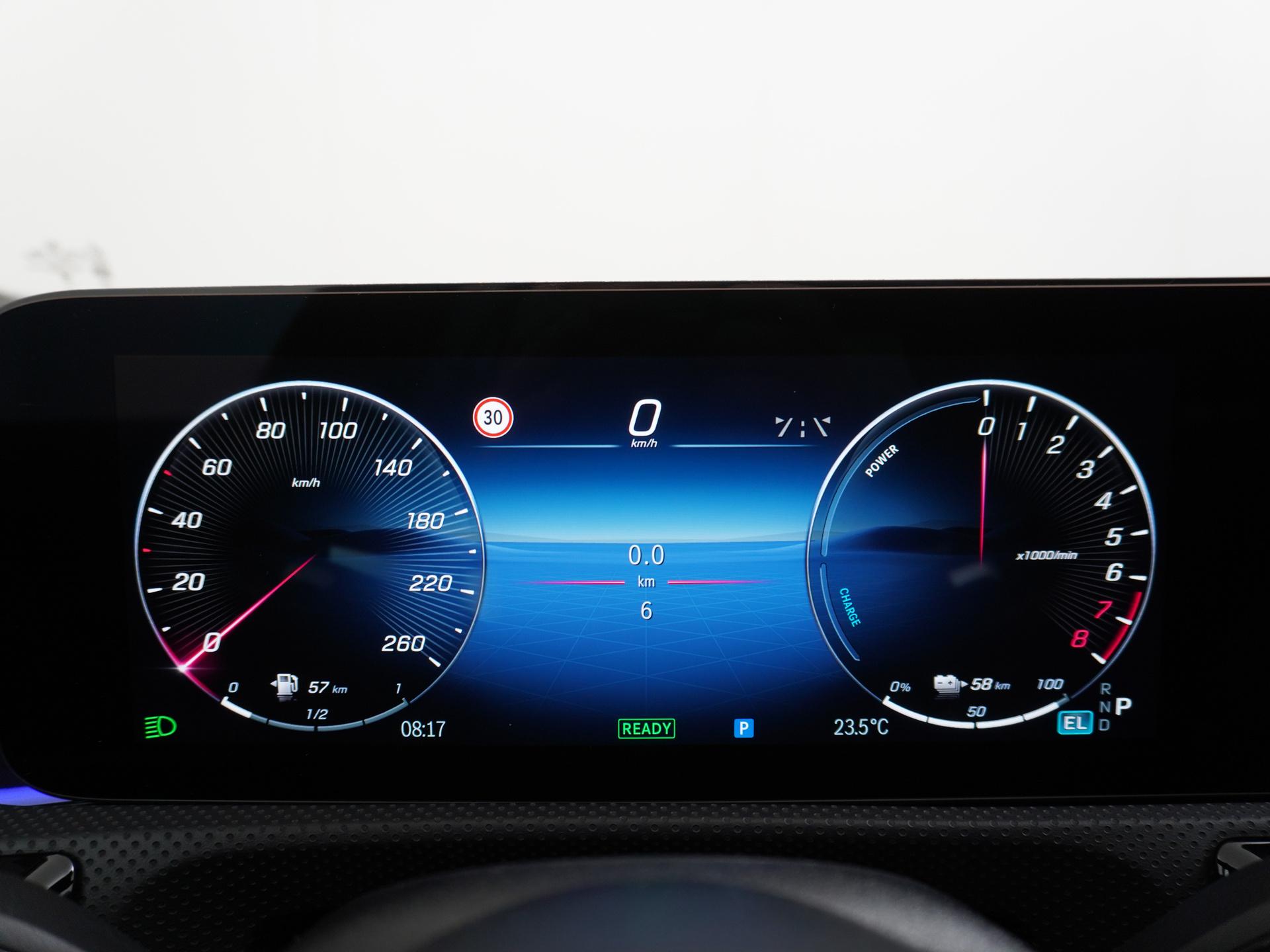 Mercedes-Benz A-Klasse 250 e Business Solution AMG 31