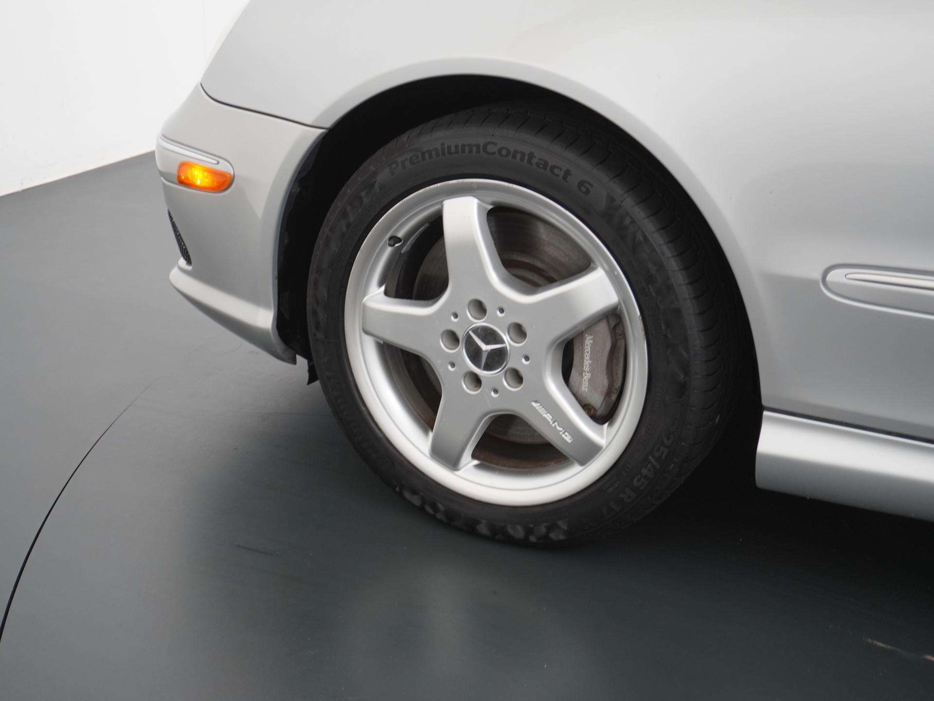 Mercedes-Benz CLK Coupé 500 Avantgarde 10