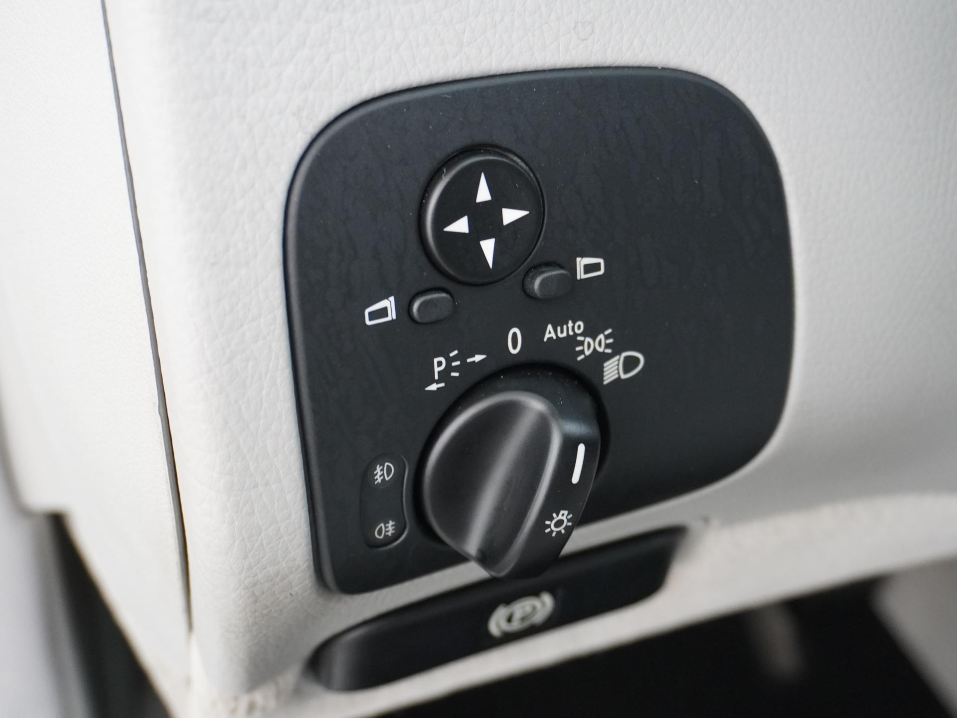 Mercedes-Benz CLK Coupé 500 Avantgarde 17