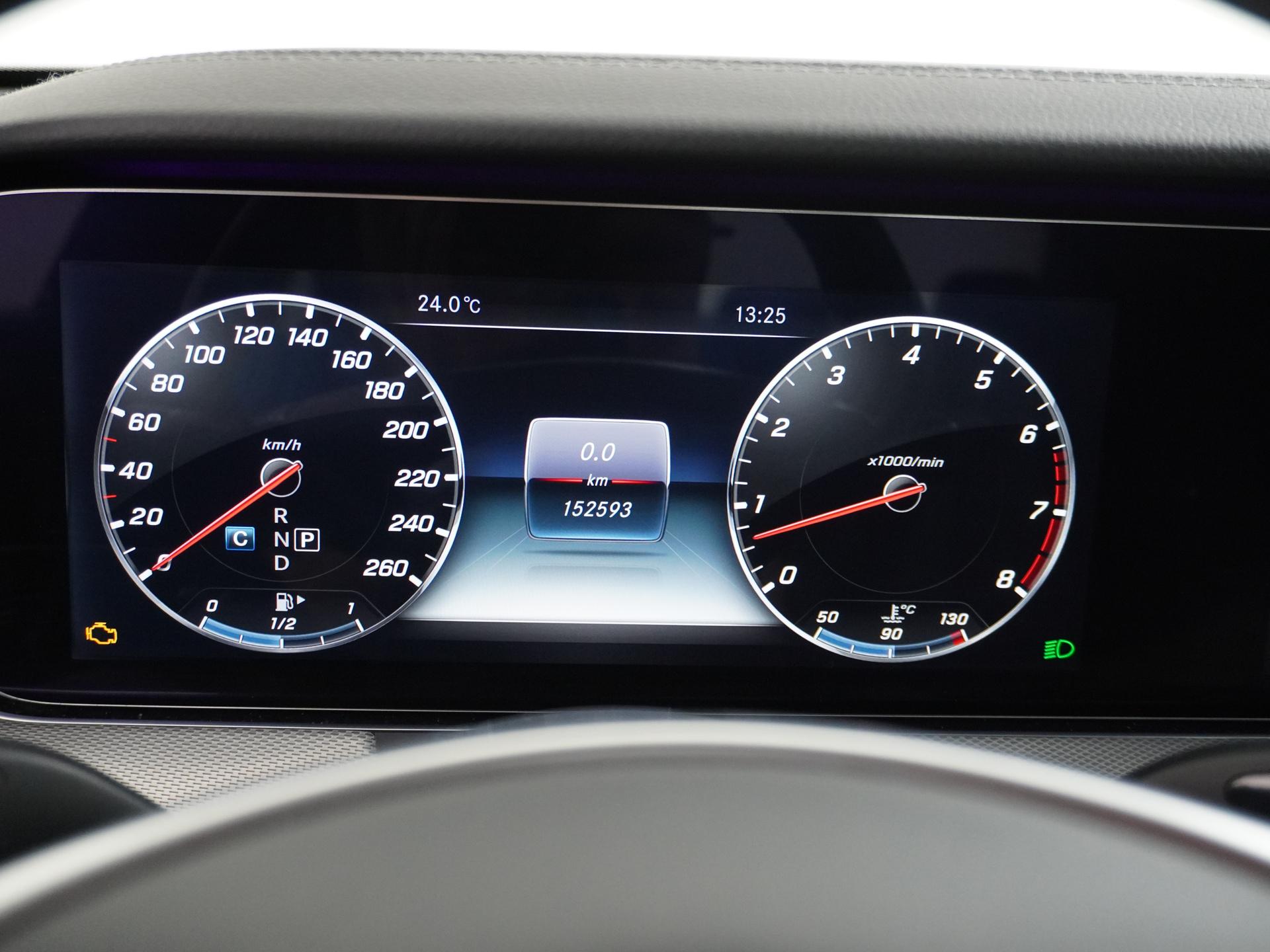 Mercedes-Benz E-Klasse 400 4Matic Premium Plus 10