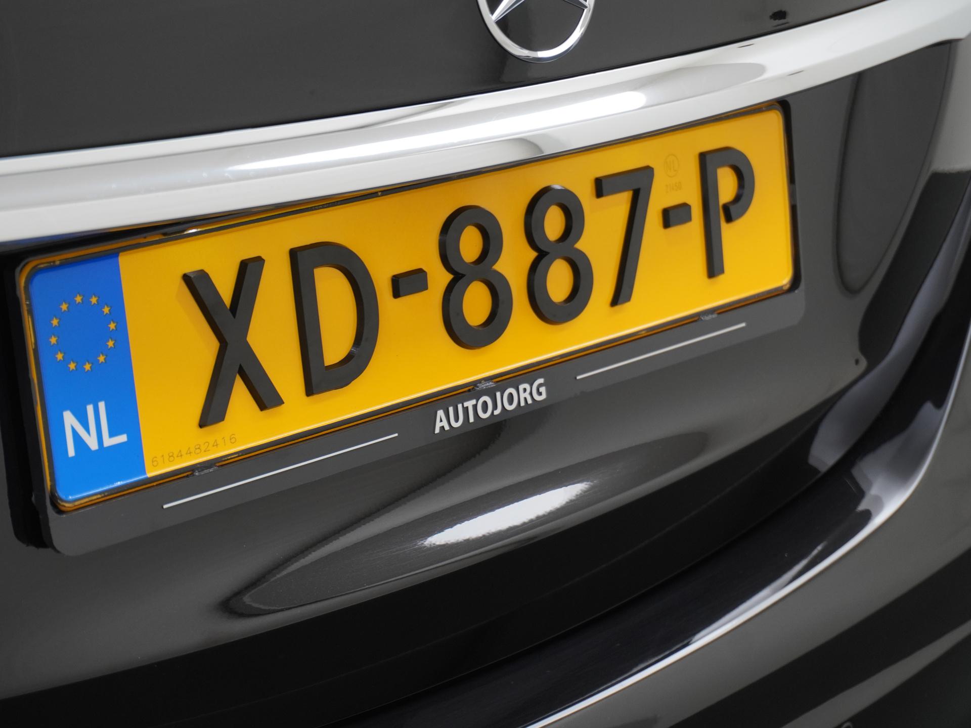 Mercedes-Benz E-Klasse 400 4Matic Premium Plus 26