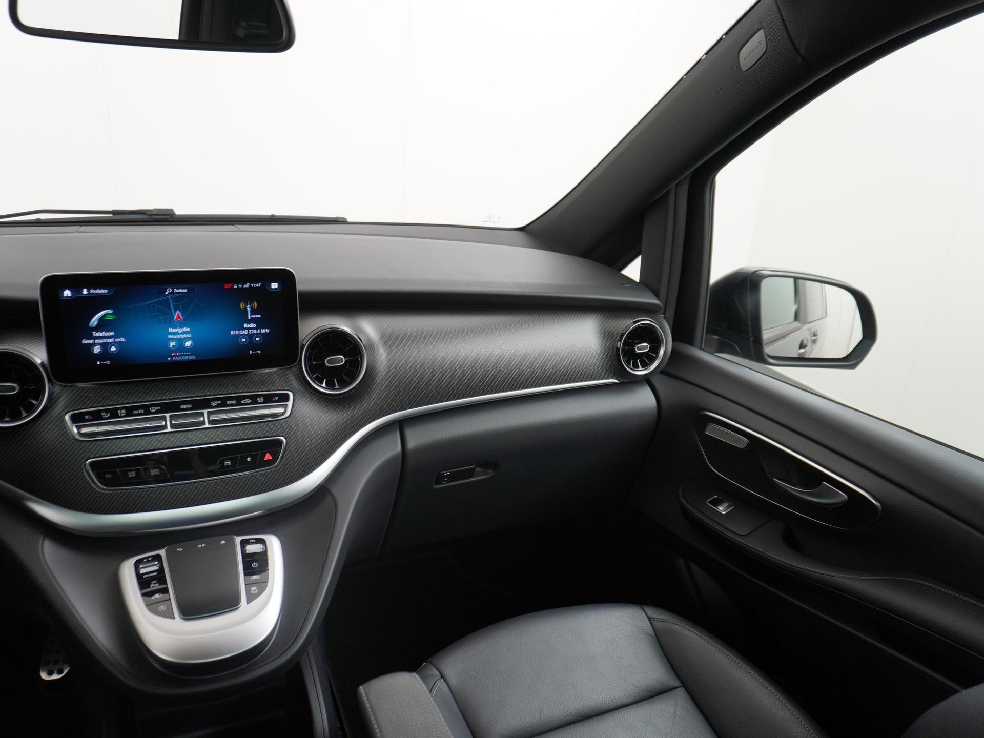 Mercedes-Benz V-Klasse 300d DC 4MATIC AMG / Avantgarde L2 27