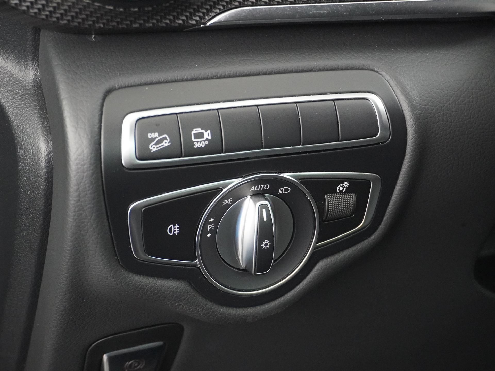 Mercedes-Benz V-Klasse 300d DC 4MATIC AMG / Avantgarde L2 28