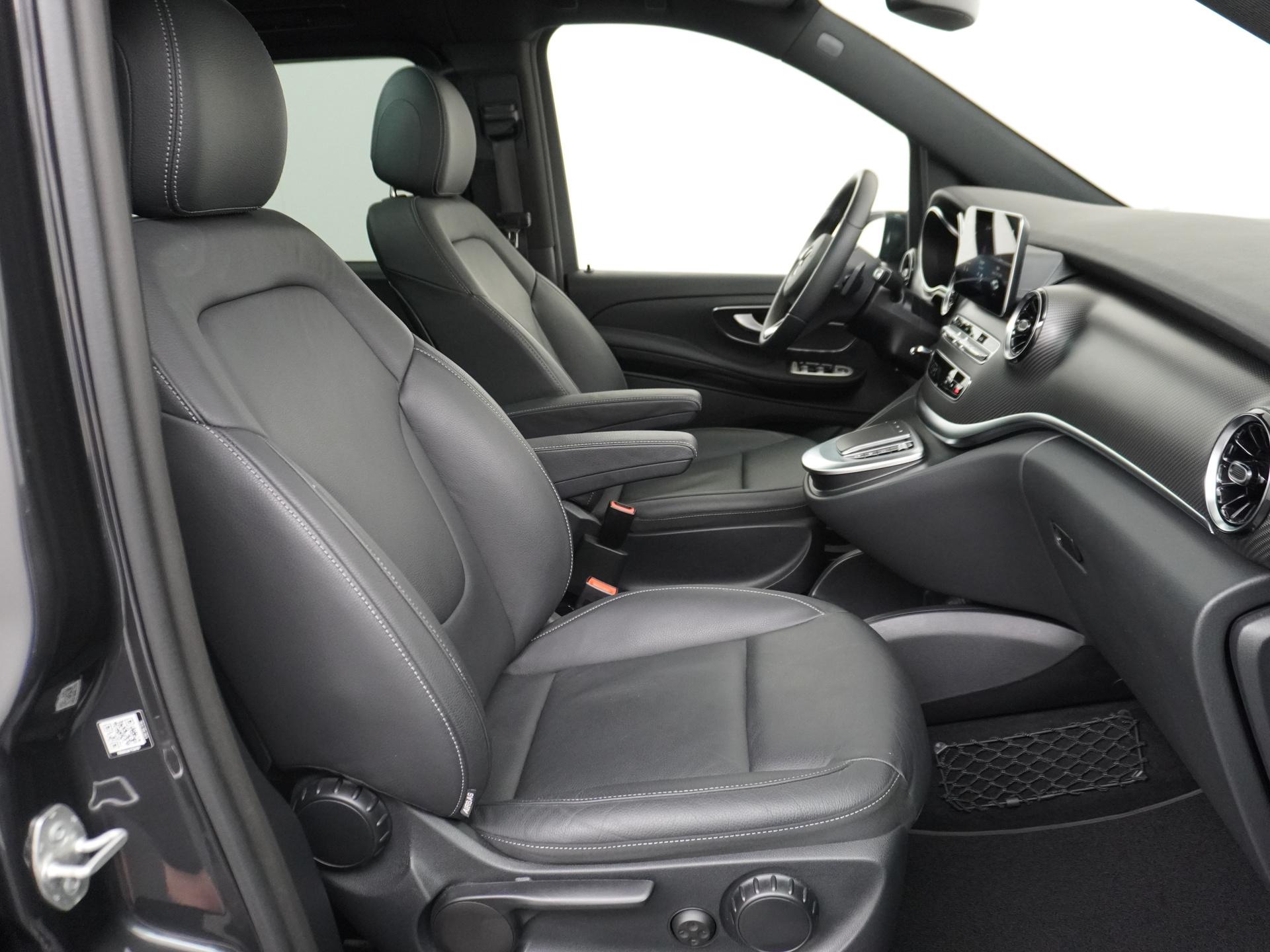 Mercedes-Benz V-Klasse 300d DC 4MATIC AMG / Avantgarde L2 45