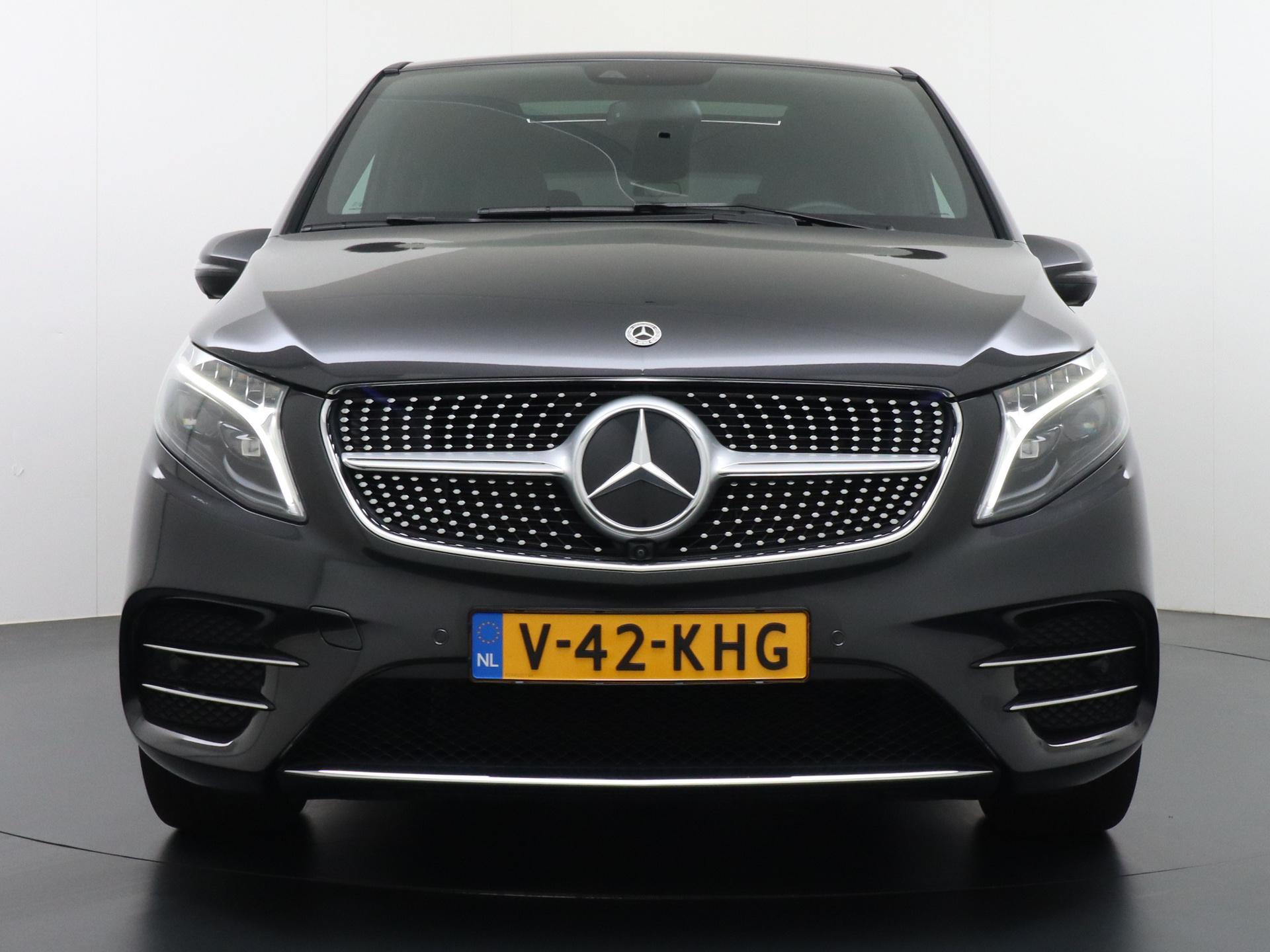 Mercedes-Benz V-Klasse 300d DC 4MATIC AMG / Avantgarde L2 7