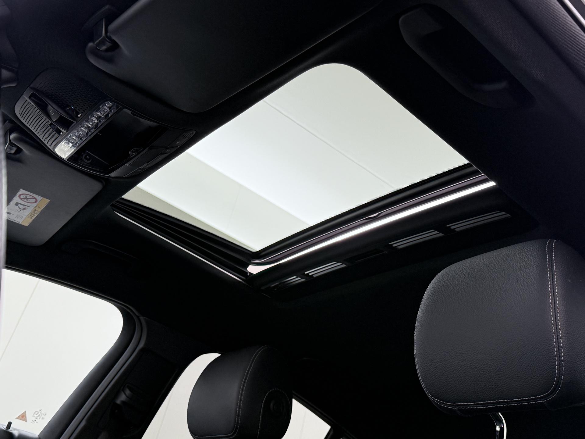 Mercedes-Benz GLC Coupé 300 4MATIC 10