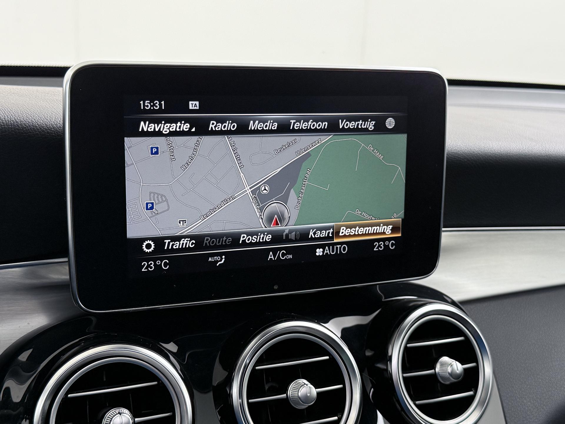 Mercedes-Benz GLC Coupé 300 4MATIC 12