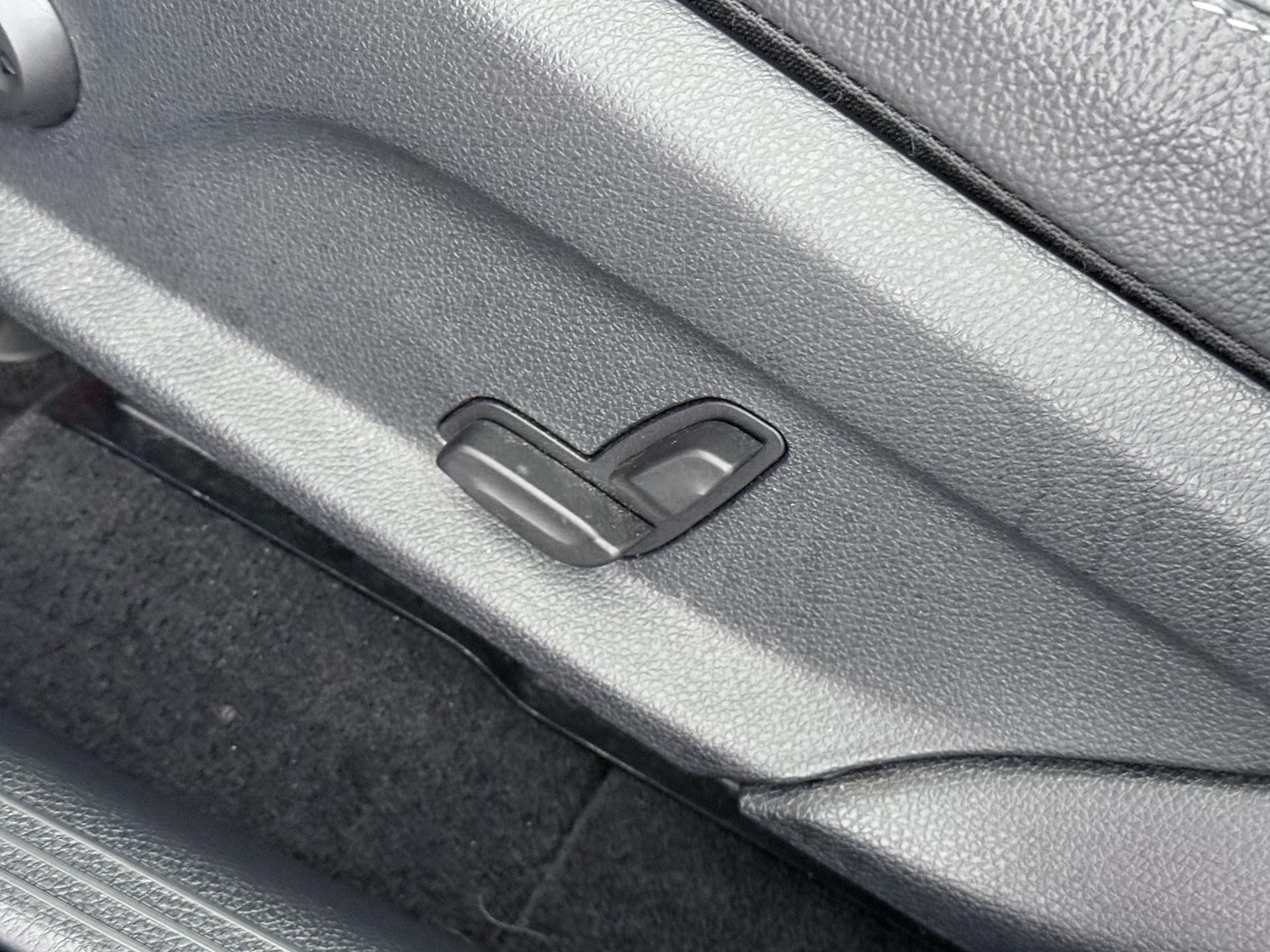 Mercedes-Benz GLC Coupé 300 4MATIC 17