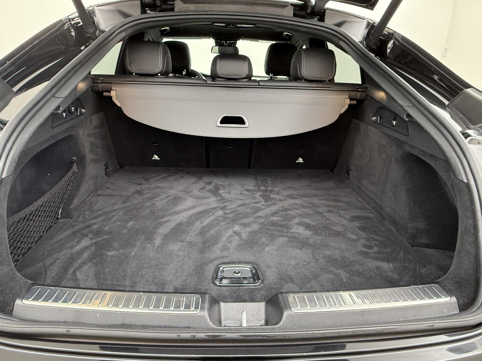 Mercedes-Benz GLC Coupé 300 4MATIC 31