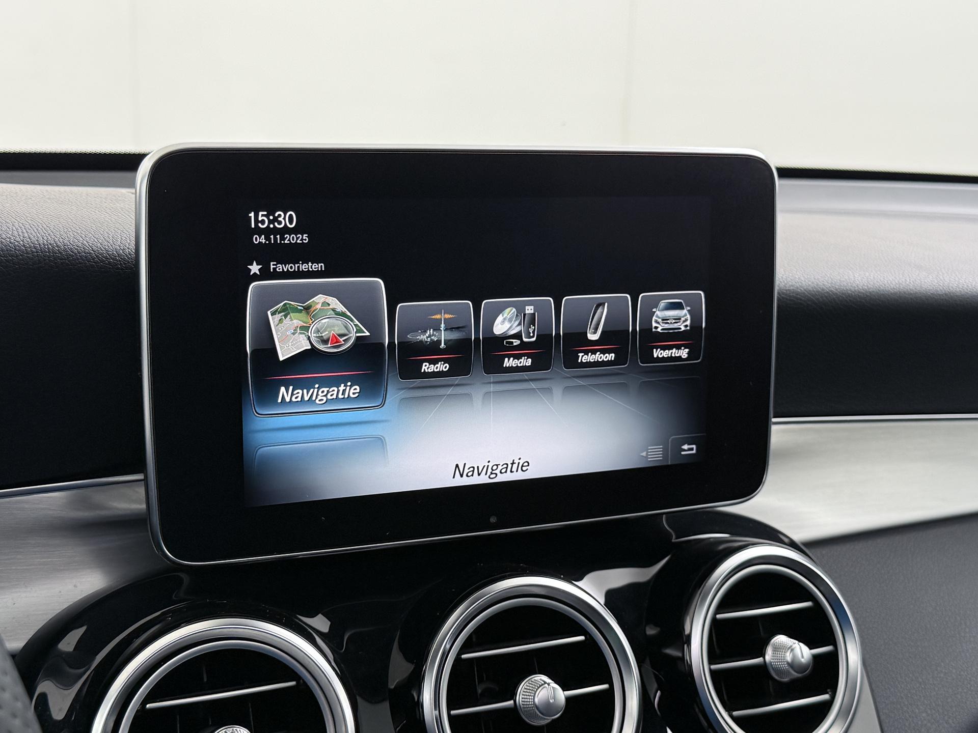 Mercedes-Benz GLC Coupé 300 4MATIC 32