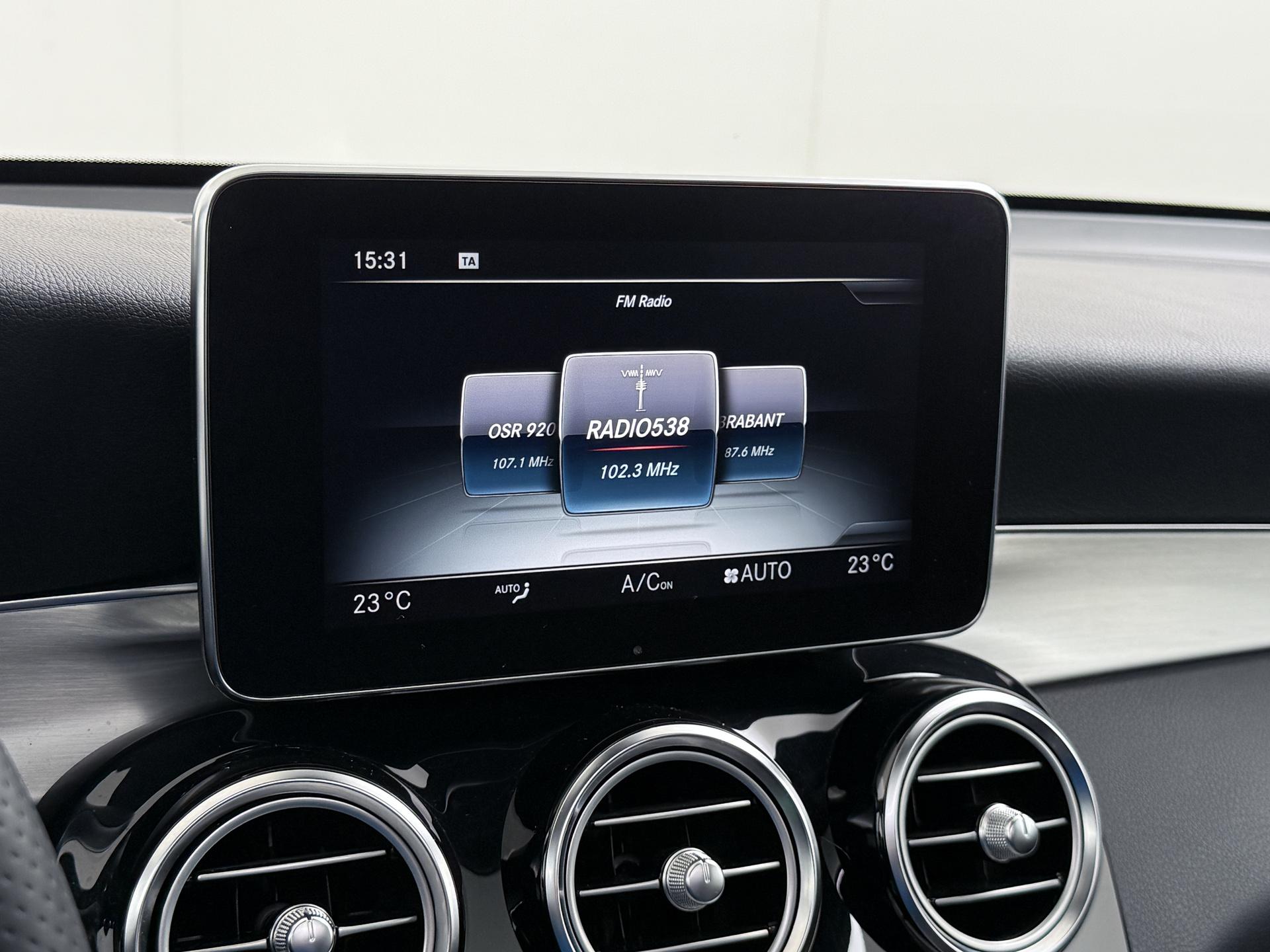 Mercedes-Benz GLC Coupé 300 4MATIC 37