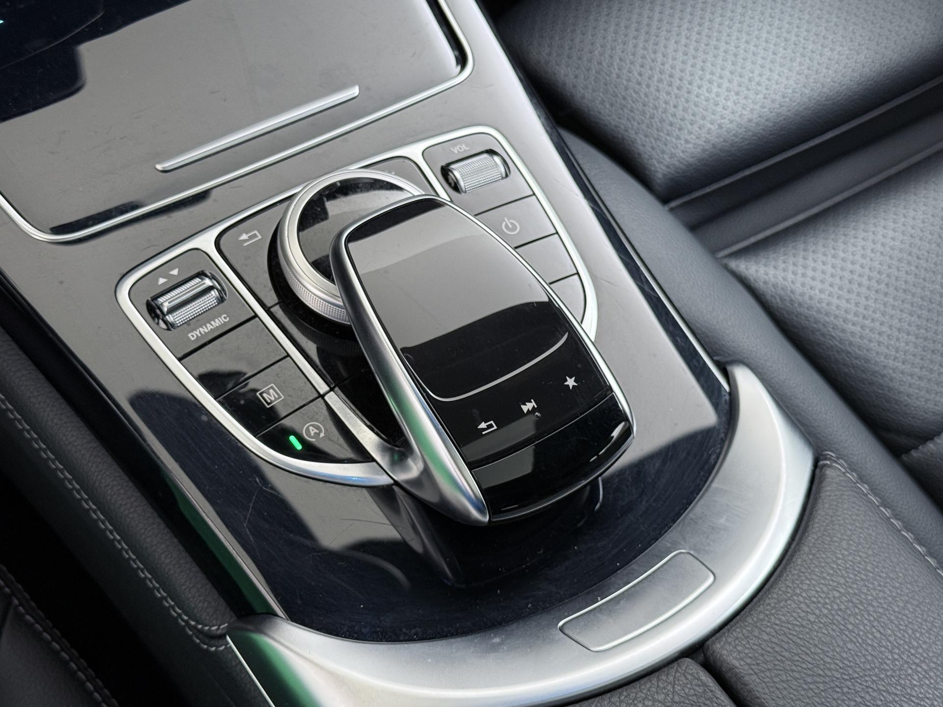 Mercedes-Benz GLC Coupé 300 4MATIC 41