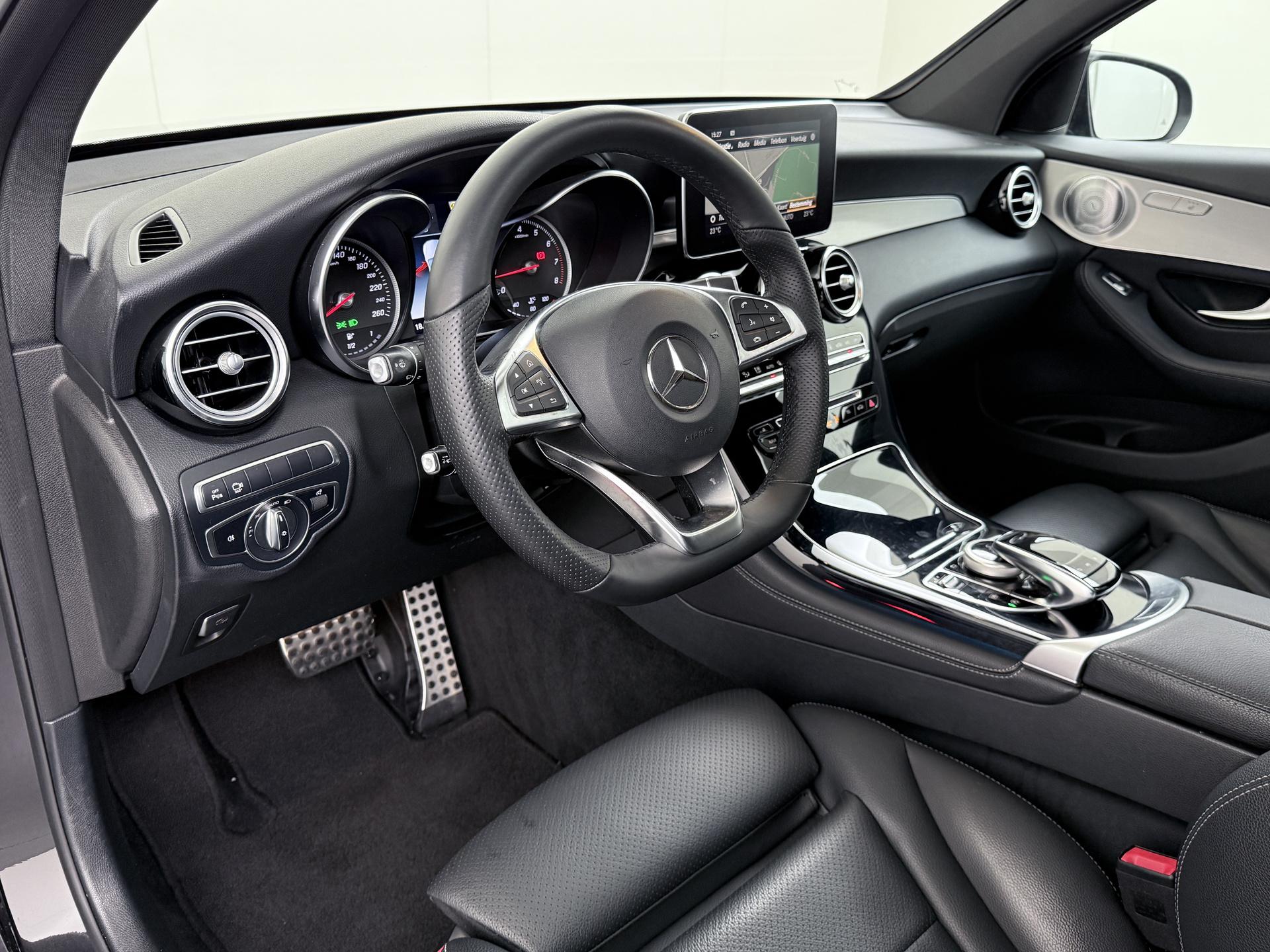 Mercedes-Benz GLC Coupé 300 4MATIC 5