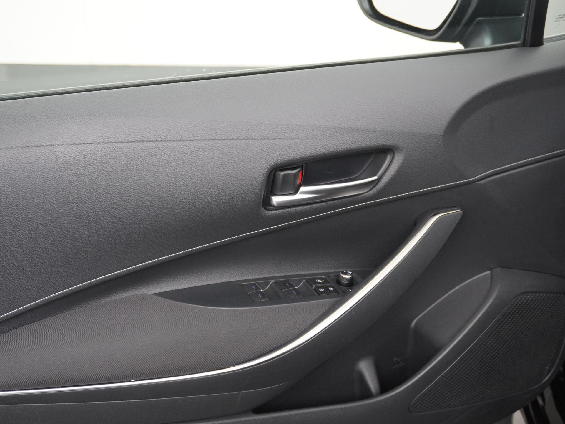 Toyota Corolla Touring Sports 1.8 Hybrid Active 18