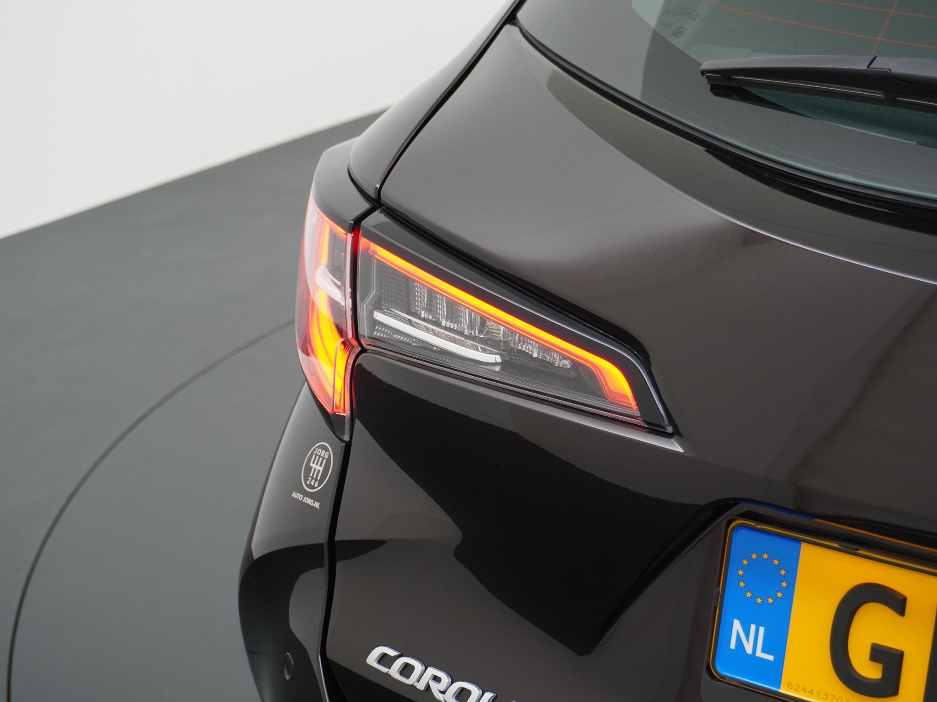 Toyota Corolla Touring Sports 1.8 Hybrid Active 8