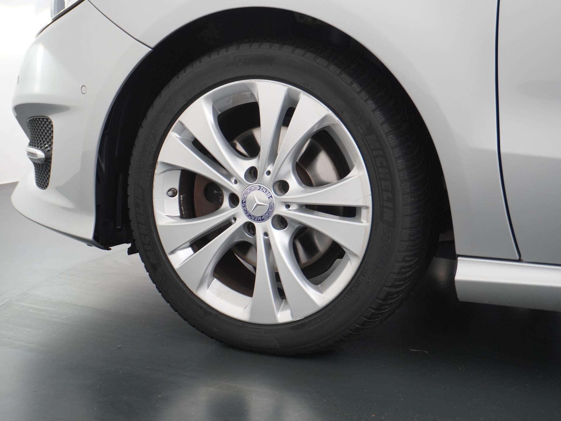 Mercedes-Benz B-Klasse 180 Ambition 11