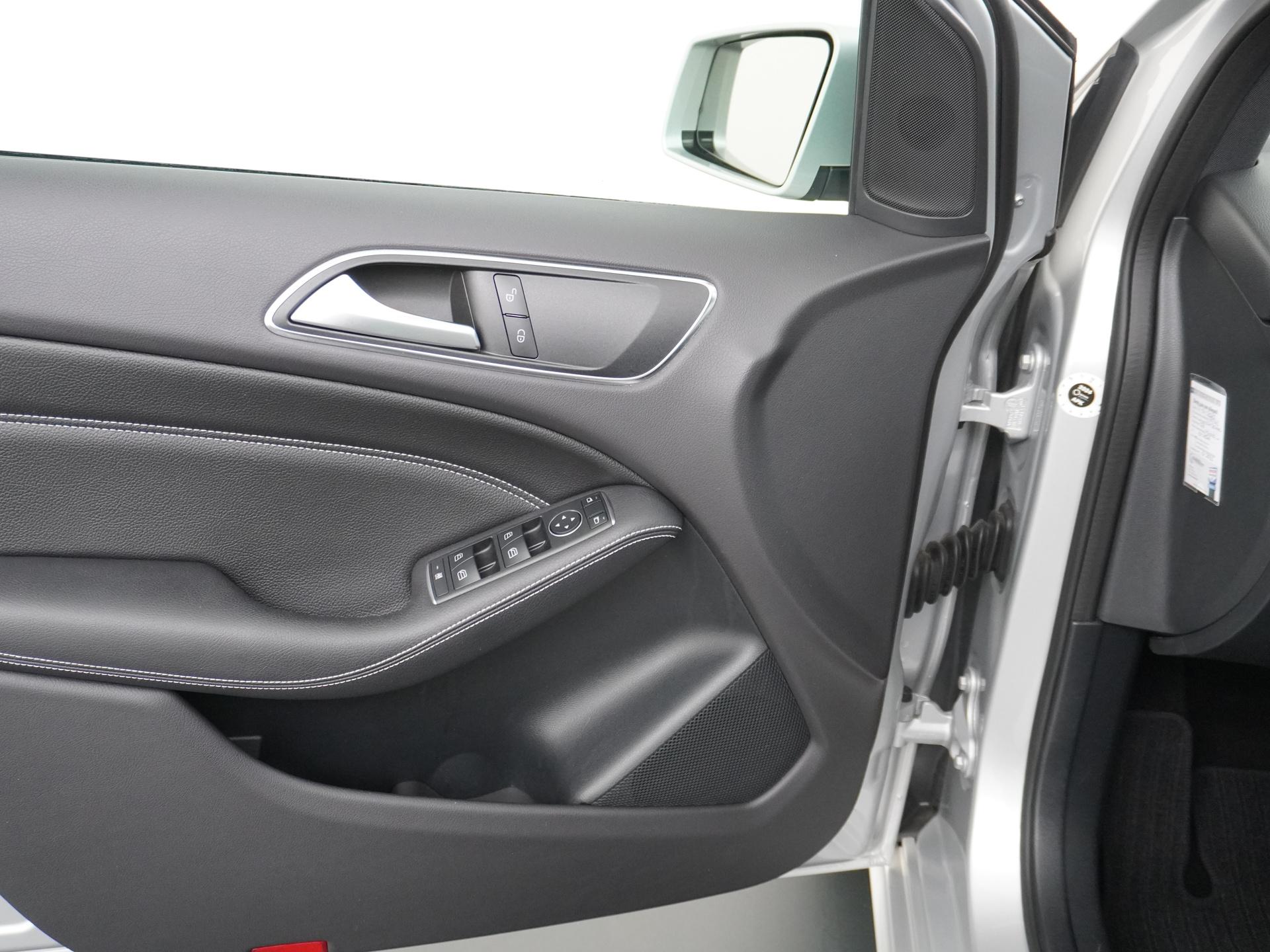 Mercedes-Benz B-Klasse 180 Ambition 15