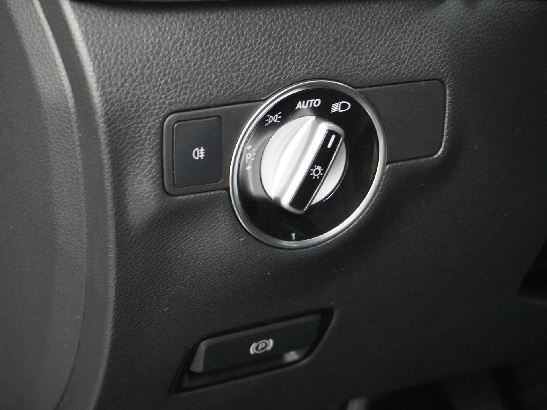 Mercedes-Benz B-Klasse 180 Ambition 16