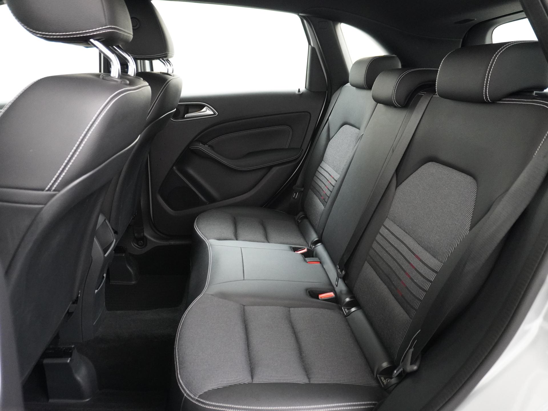 Mercedes-Benz B-Klasse 180 Ambition 18