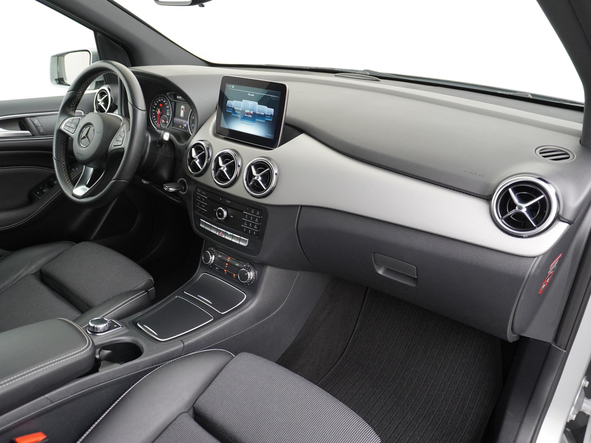 Mercedes-Benz B-Klasse 180 Ambition 30