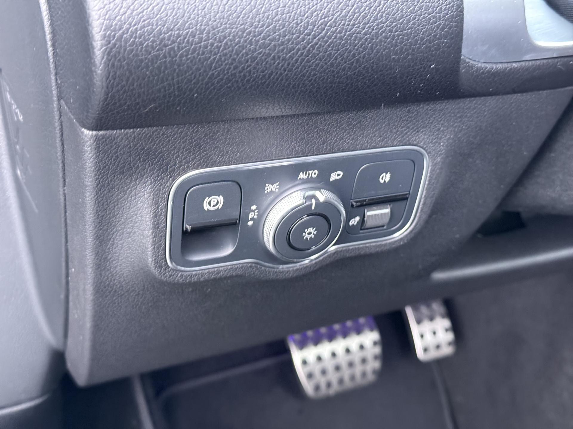 Mercedes-Benz EQB 250 AMG-Line 67 kWh Accu 28