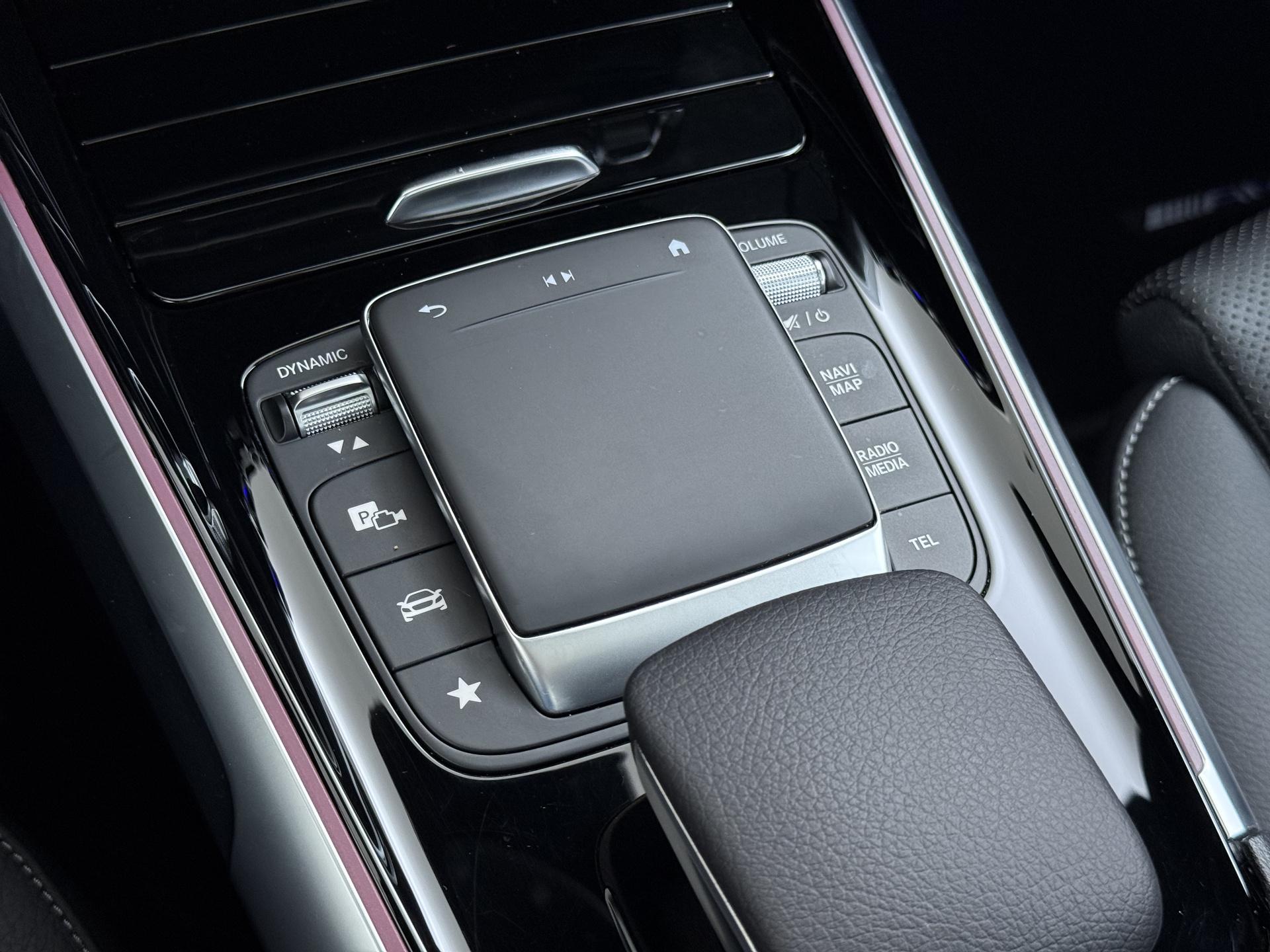 Mercedes-Benz EQB 250 AMG-Line 67 kWh Accu 45