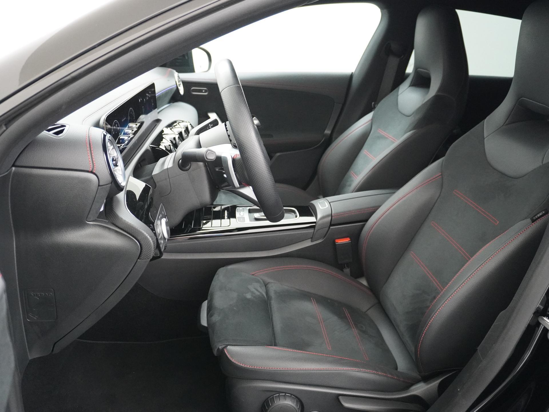 Mercedes-Benz CLA-Klasse Shooting Brake 250 e Star Edition 20