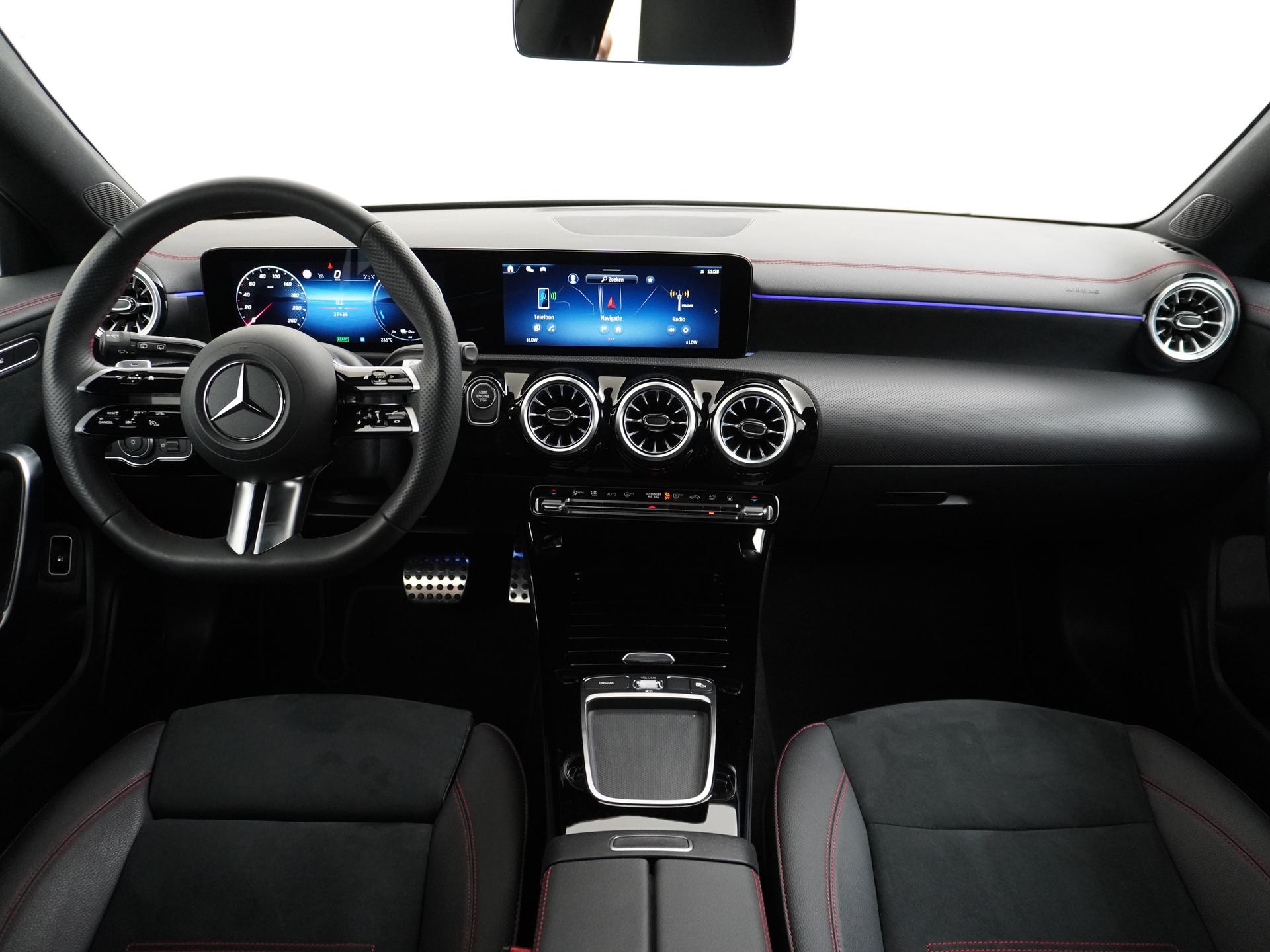 Mercedes-Benz CLA-Klasse Shooting Brake 250 e Star Edition 25