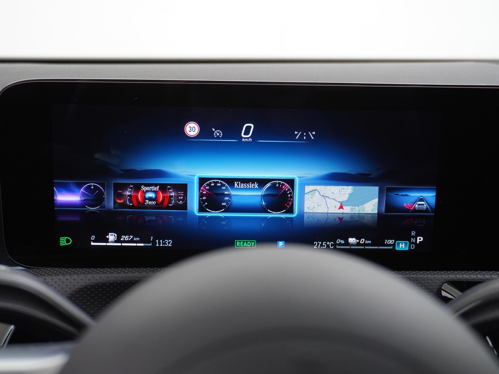 Mercedes-Benz CLA-Klasse Shooting Brake 250 e Star Edition 34