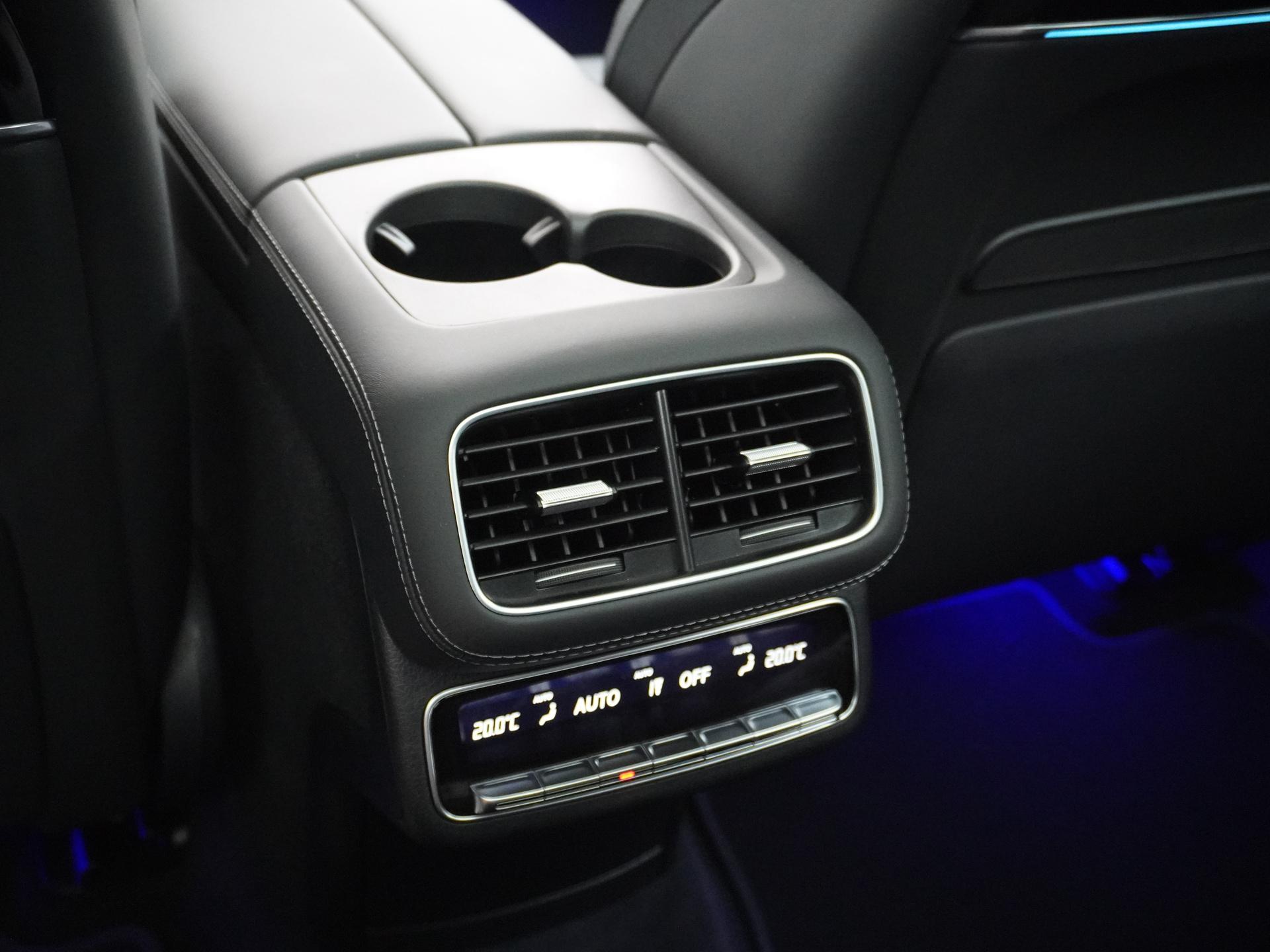 Mercedes-Benz GLS 580 4MATIC AMG Line 32