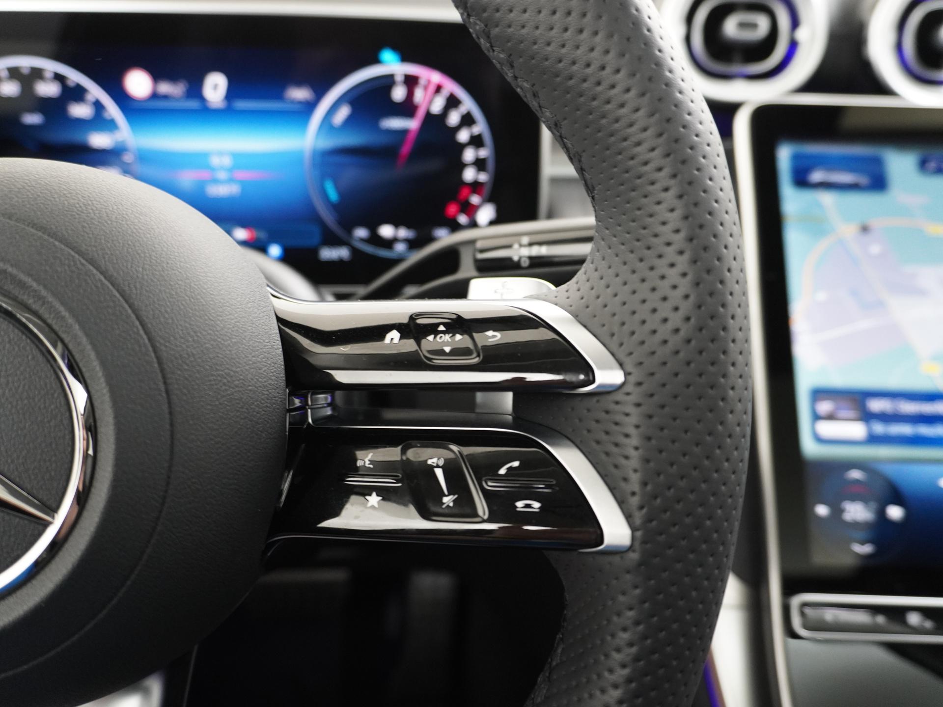 Mercedes-Benz GLC 300e 4MATIC AMG Line 35