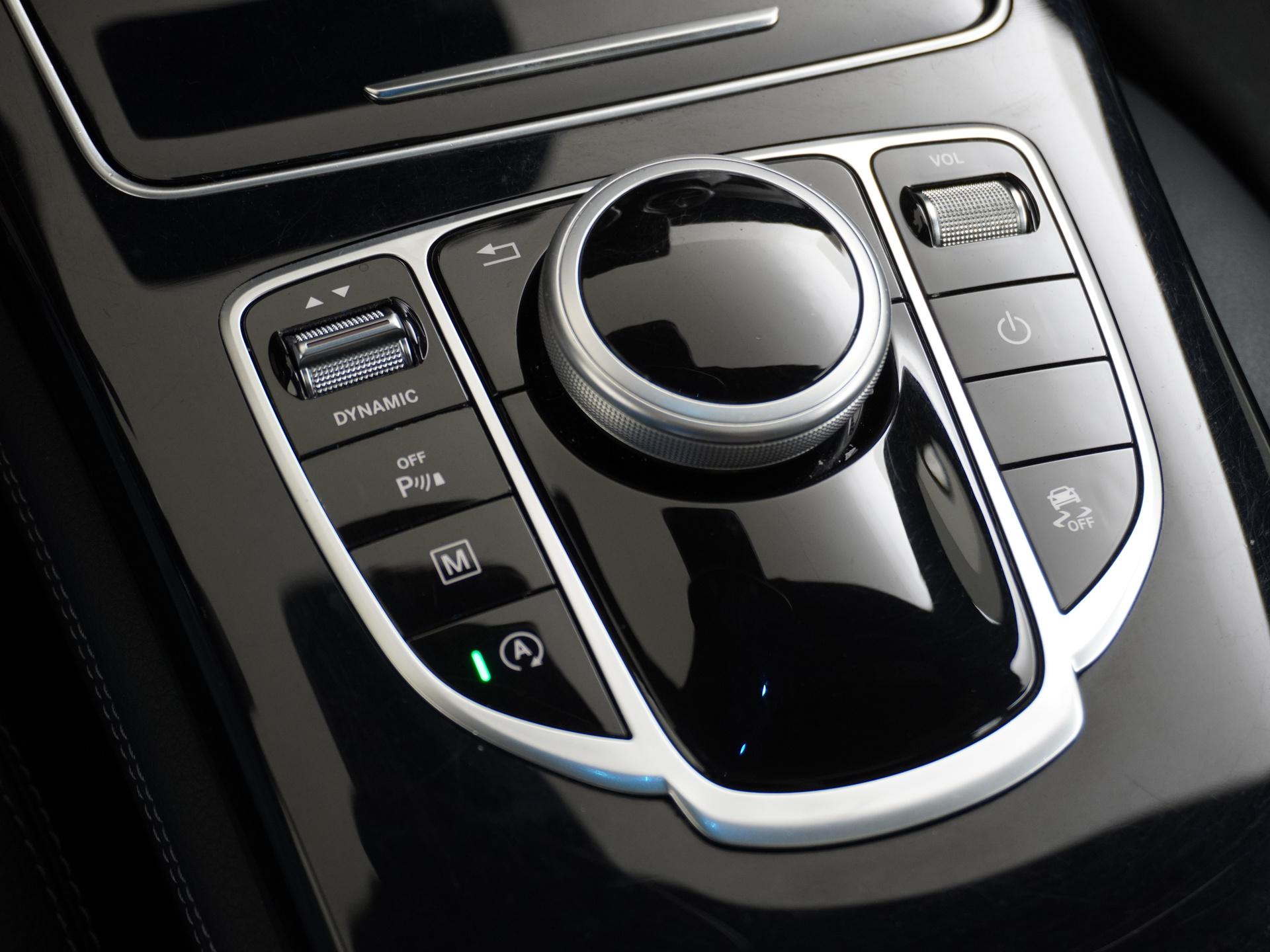 Mercedes-Benz GLC Coupé 250 4MATIC 11